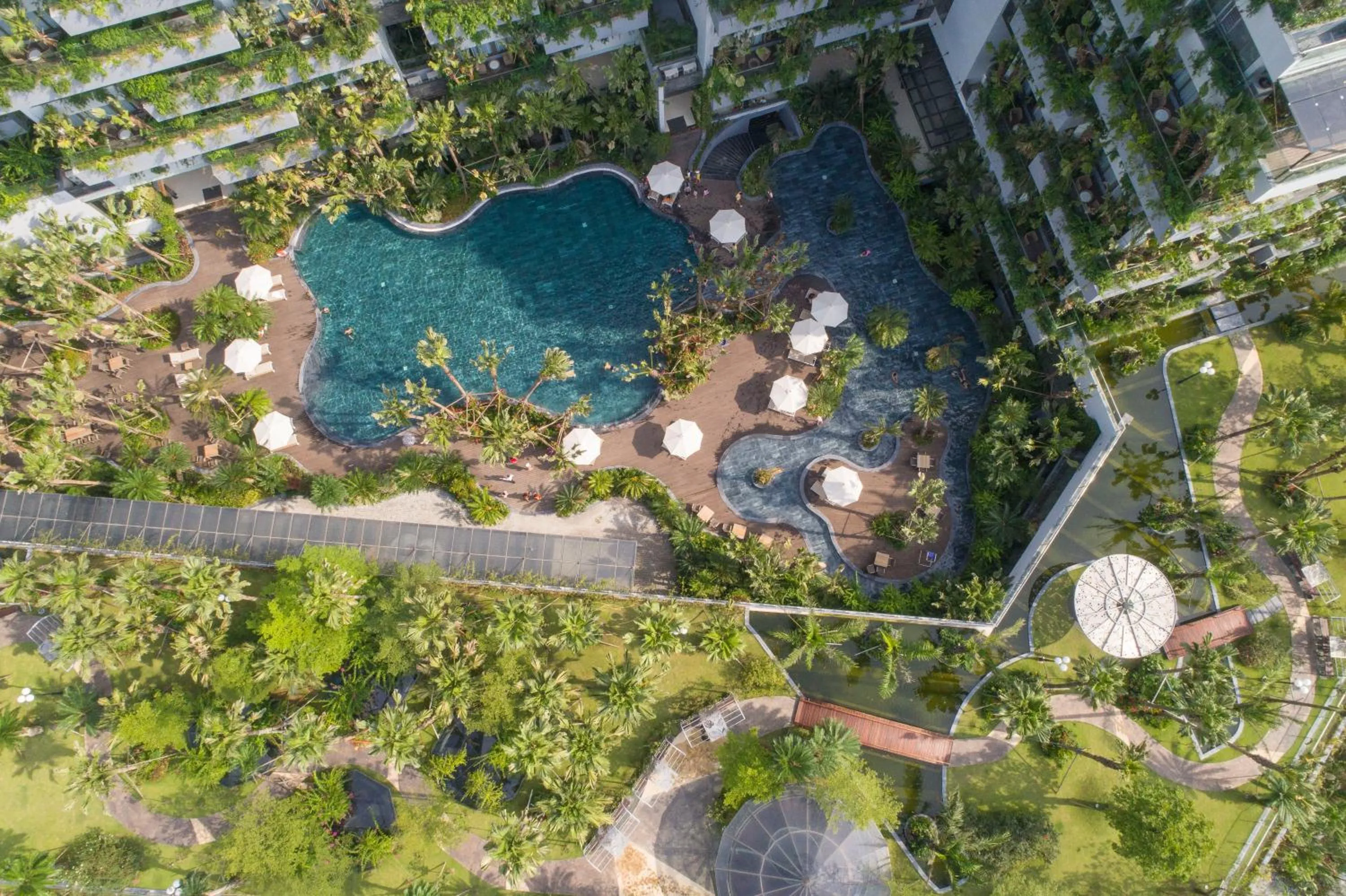 Swimming pool in Flamingo Resort Dai Lai