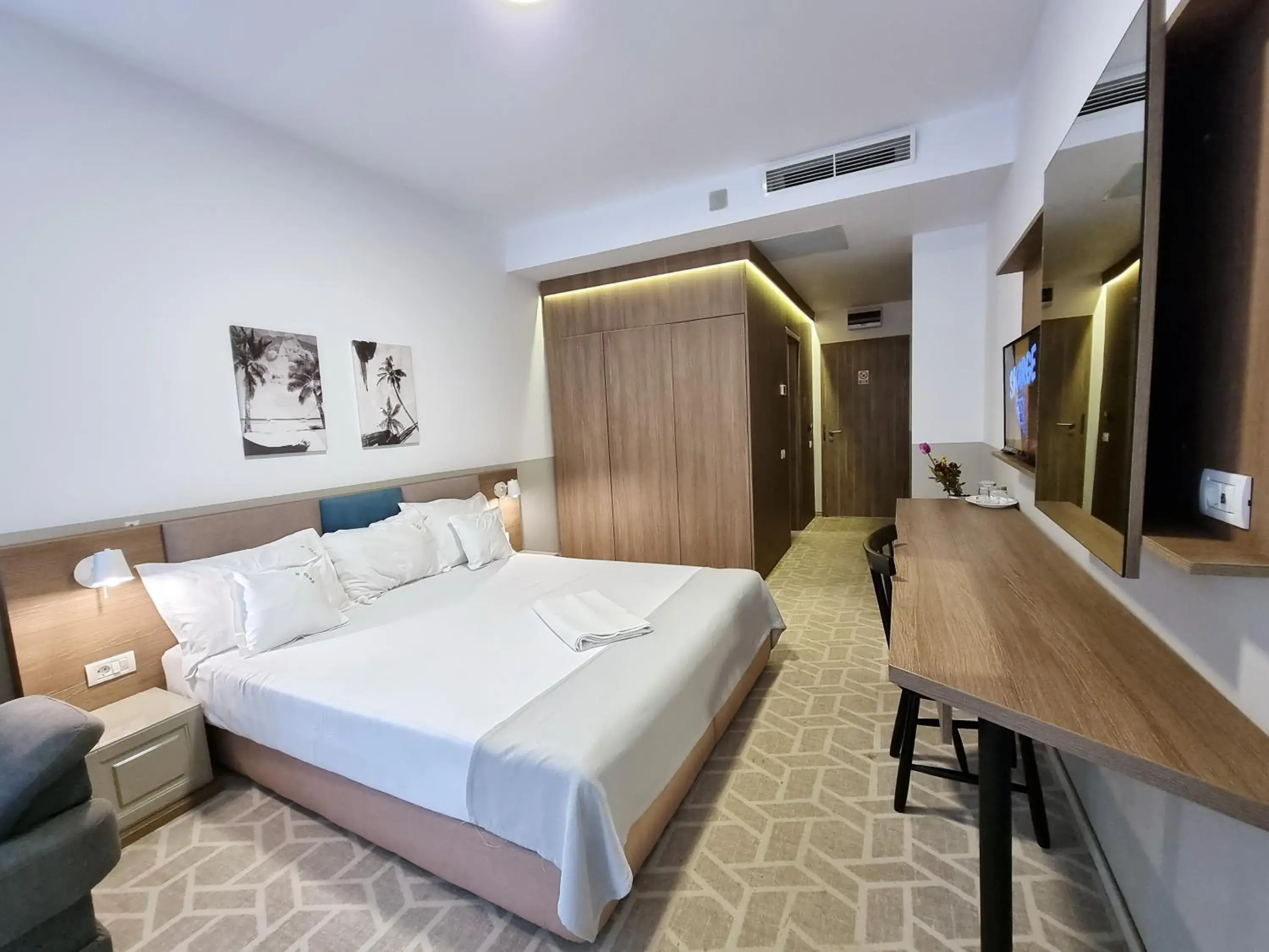 Double Room with Balcony in Hotel Clas Mamaia Nord Double Room with Balcony in Hotel Clas Mamaia Nord