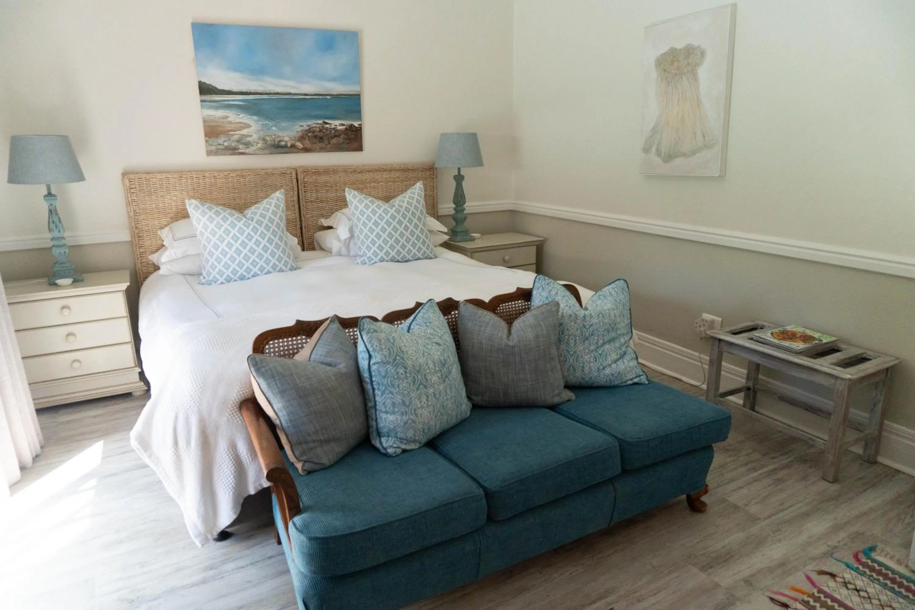Bed in Admiralty Beach House