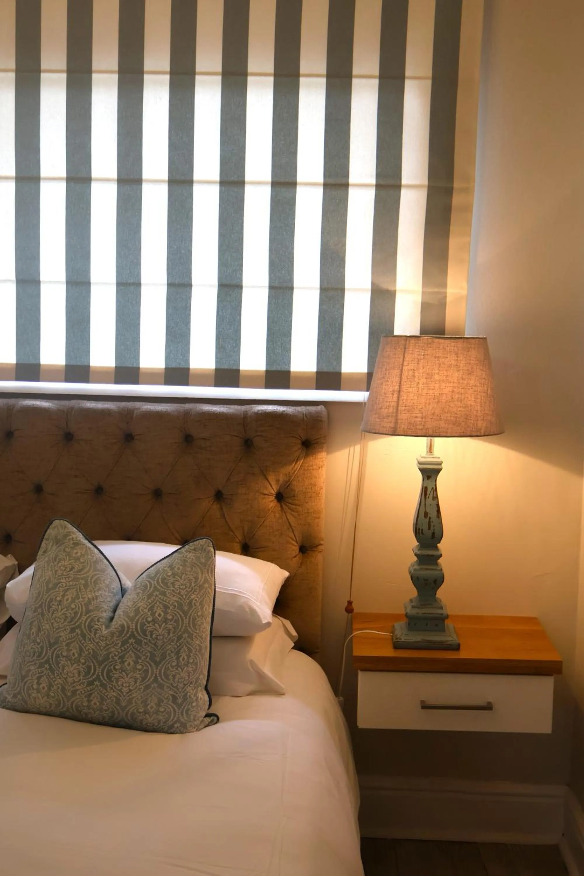 Property building, Bed in Admiralty Beach House