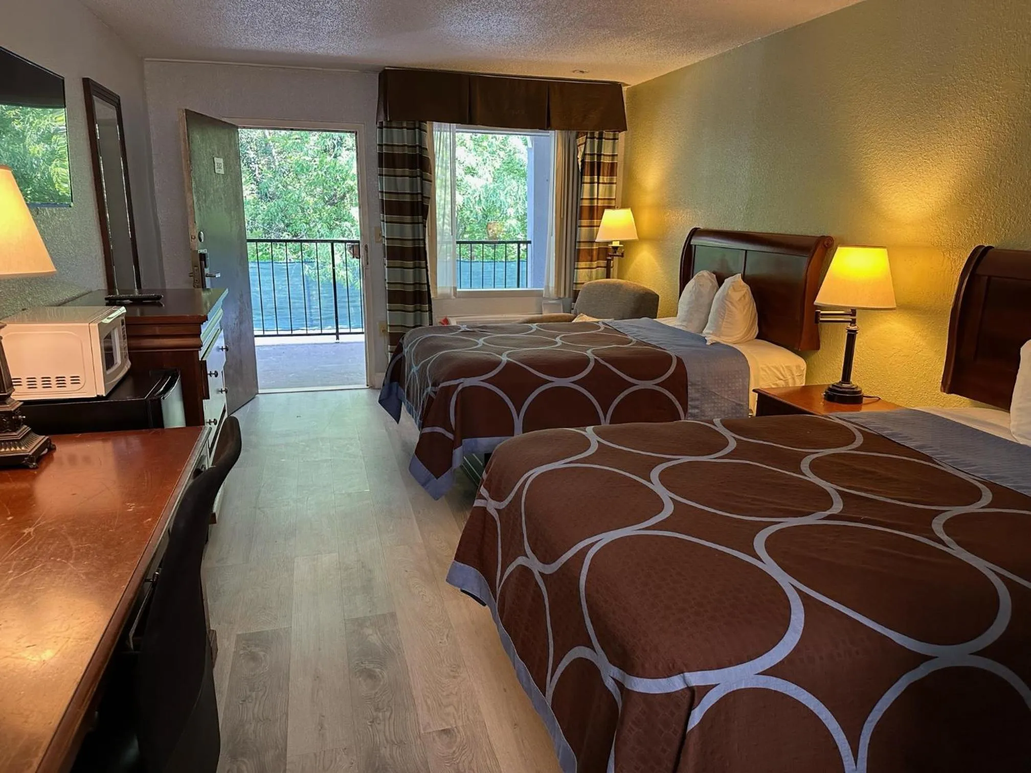 Property building, Bed in NATION'S INN of Wake County - Raleigh Crabtree