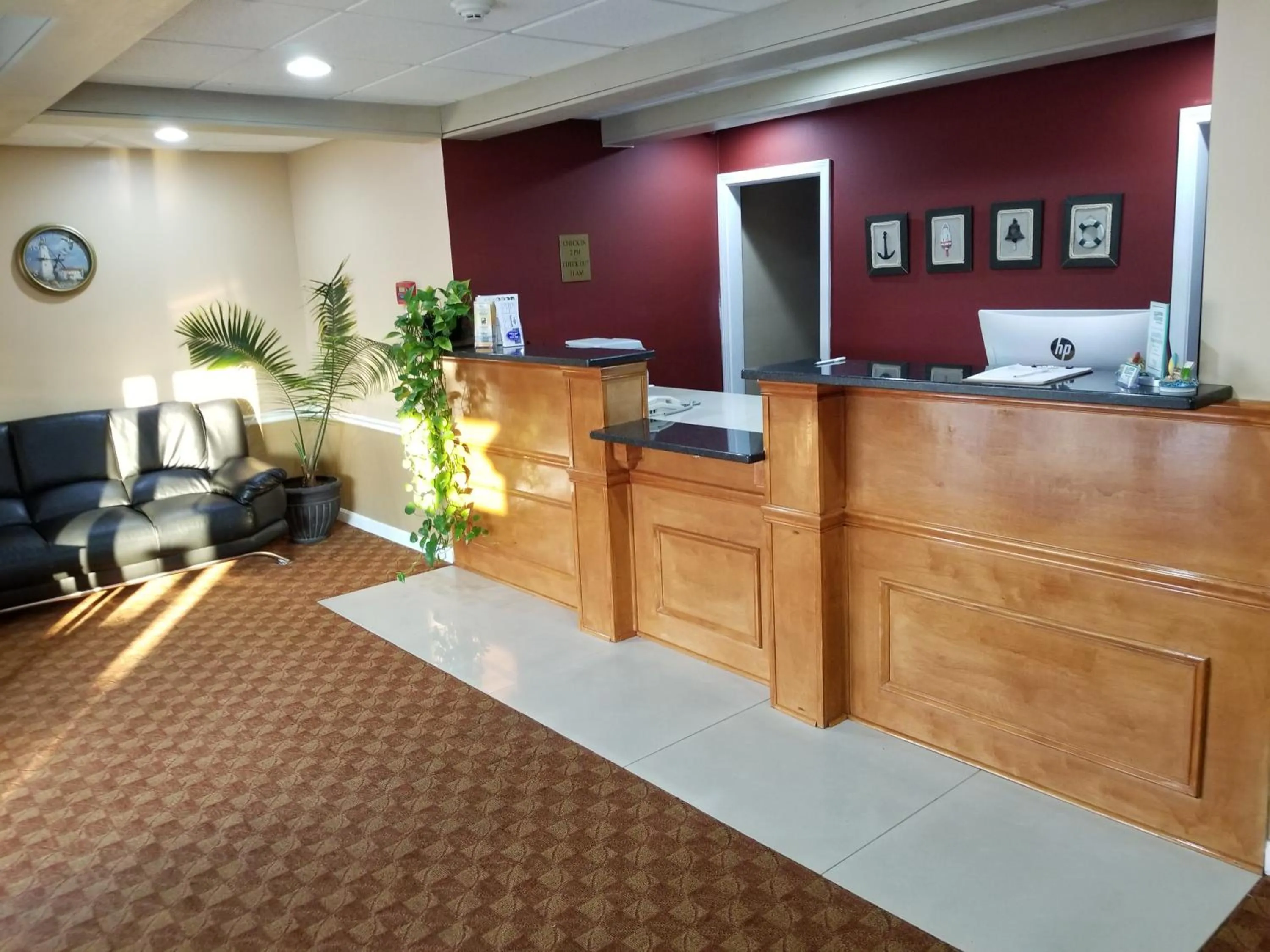 Lobby or reception in All Seasons Inn & Suites