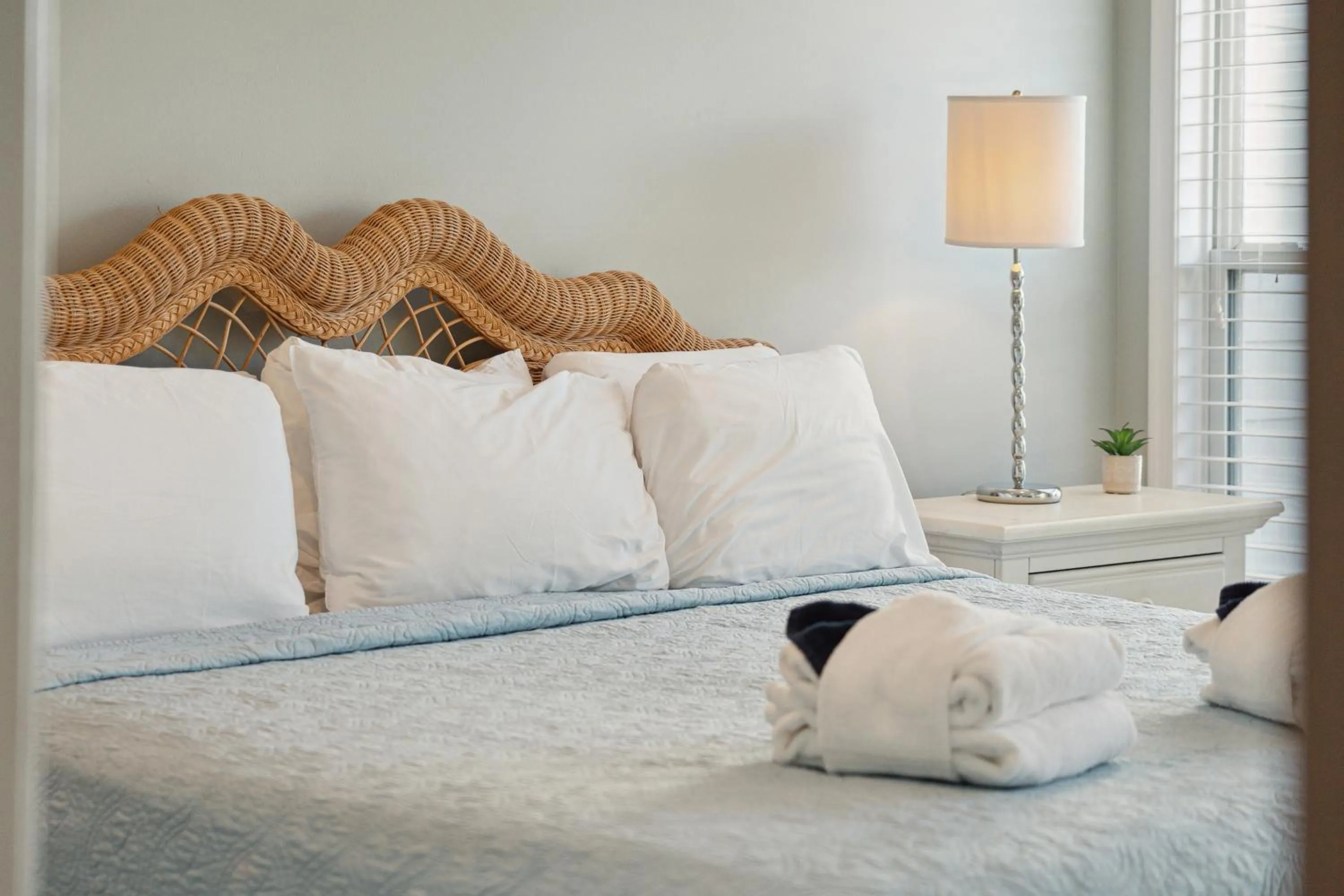 Bed in 21 Turtle Bay Carolina Tides