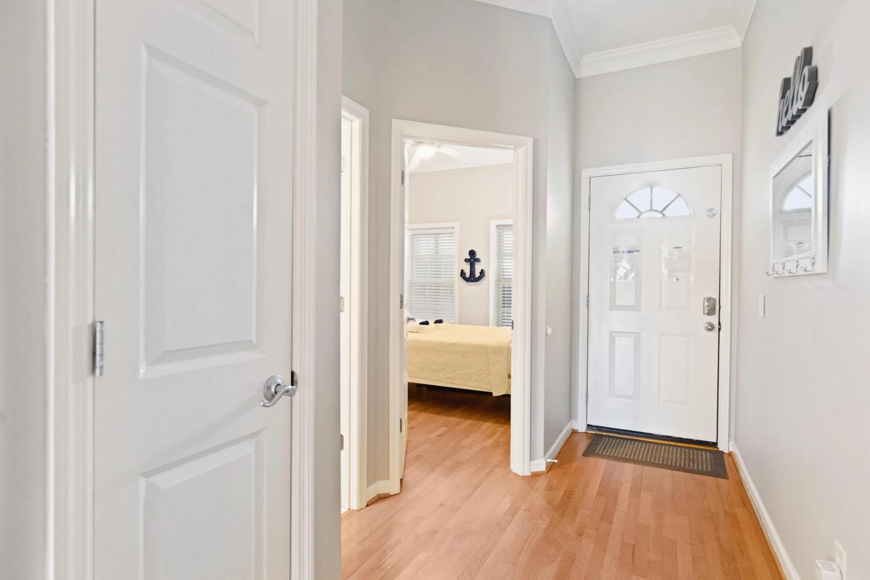 Bed in 91 Waters Edge Folly Charm