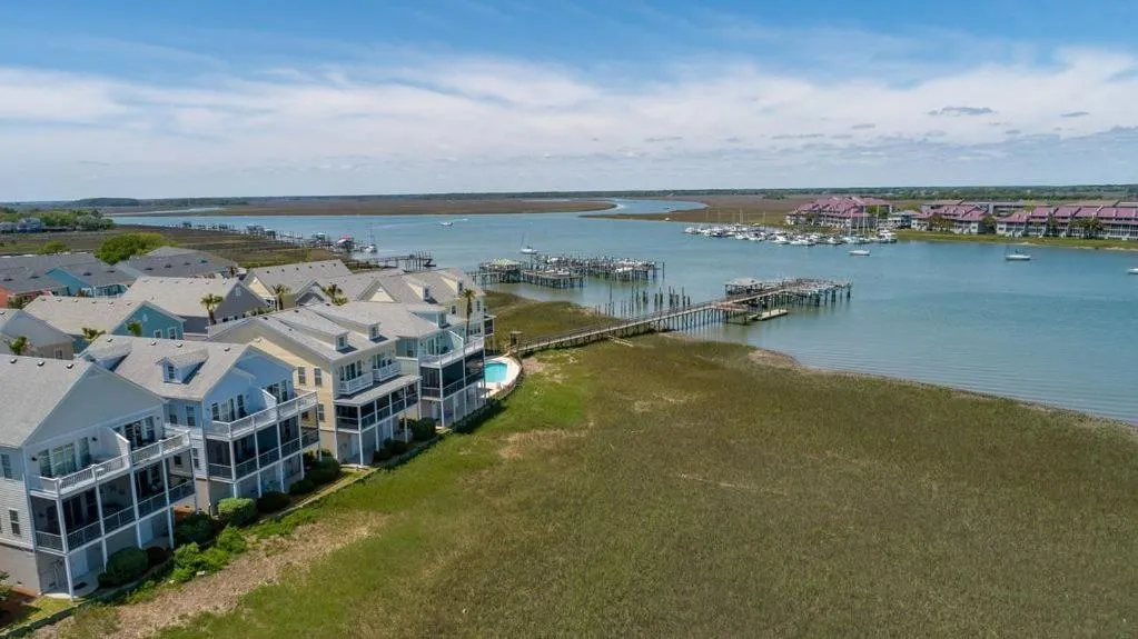 91 Waters Edge Folly Charm