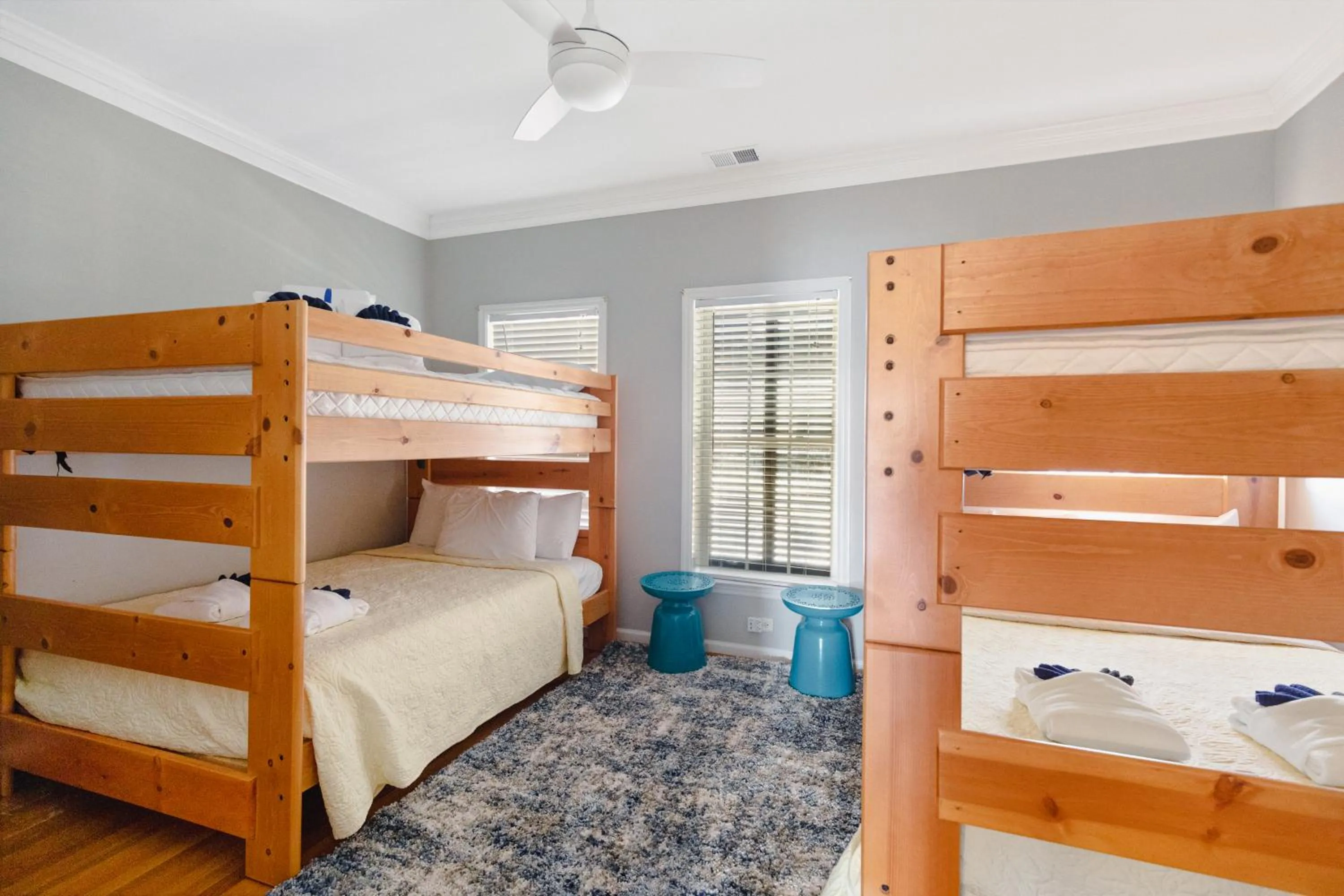 Bed in 91 Waters Edge Folly Charm