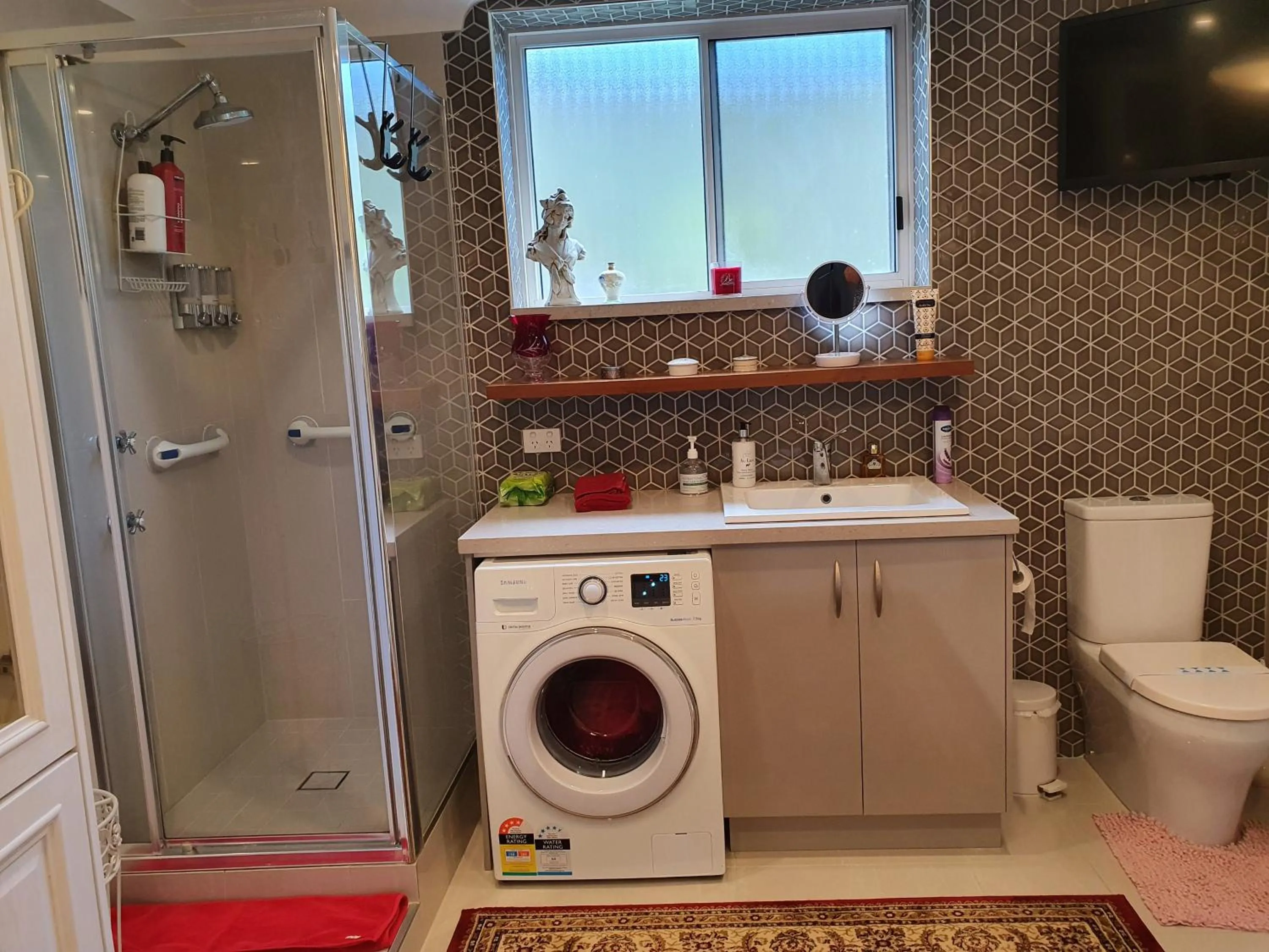 washing machine in Bed and Breakfast