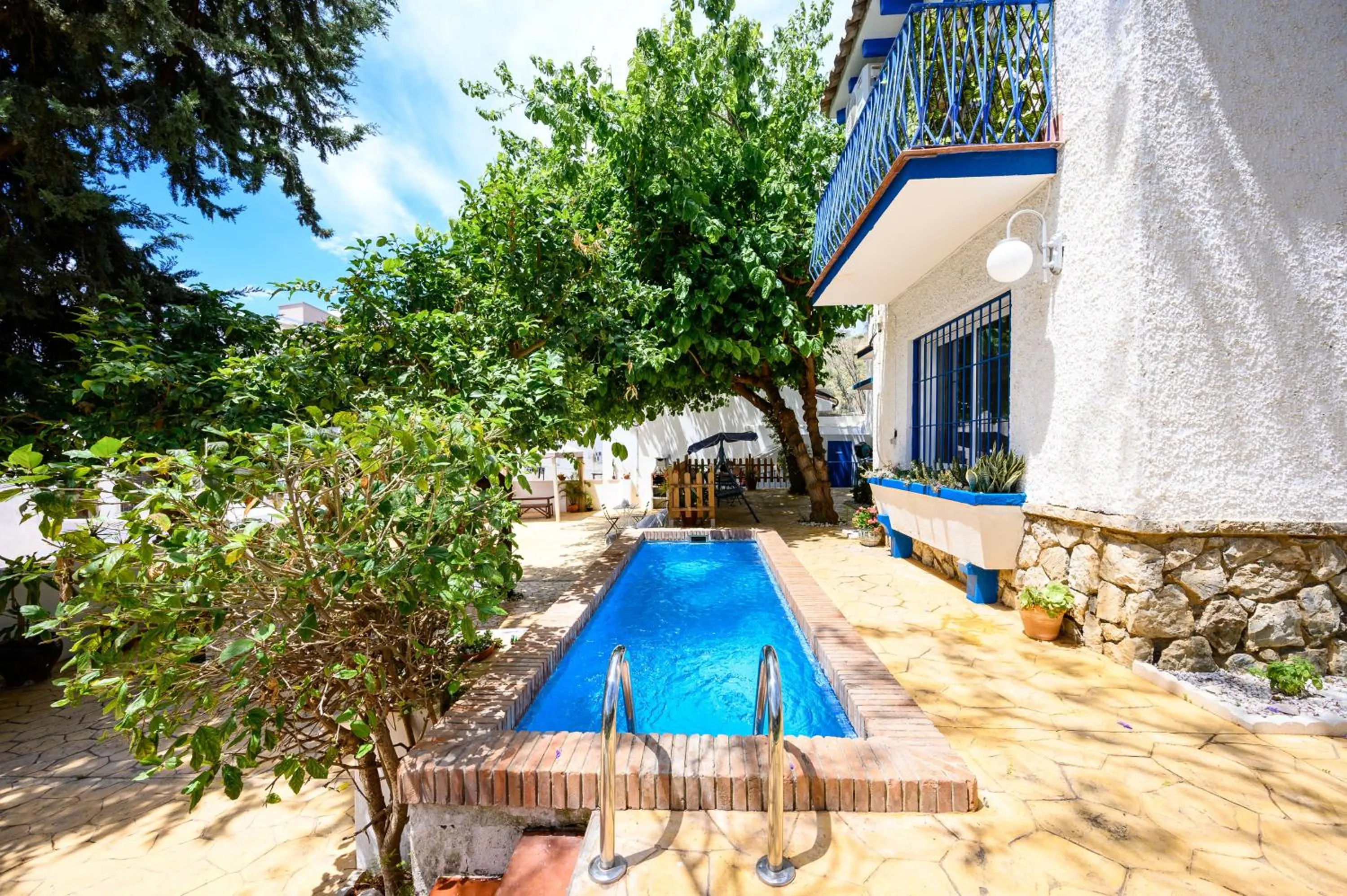 Blue Castle GuestHouse