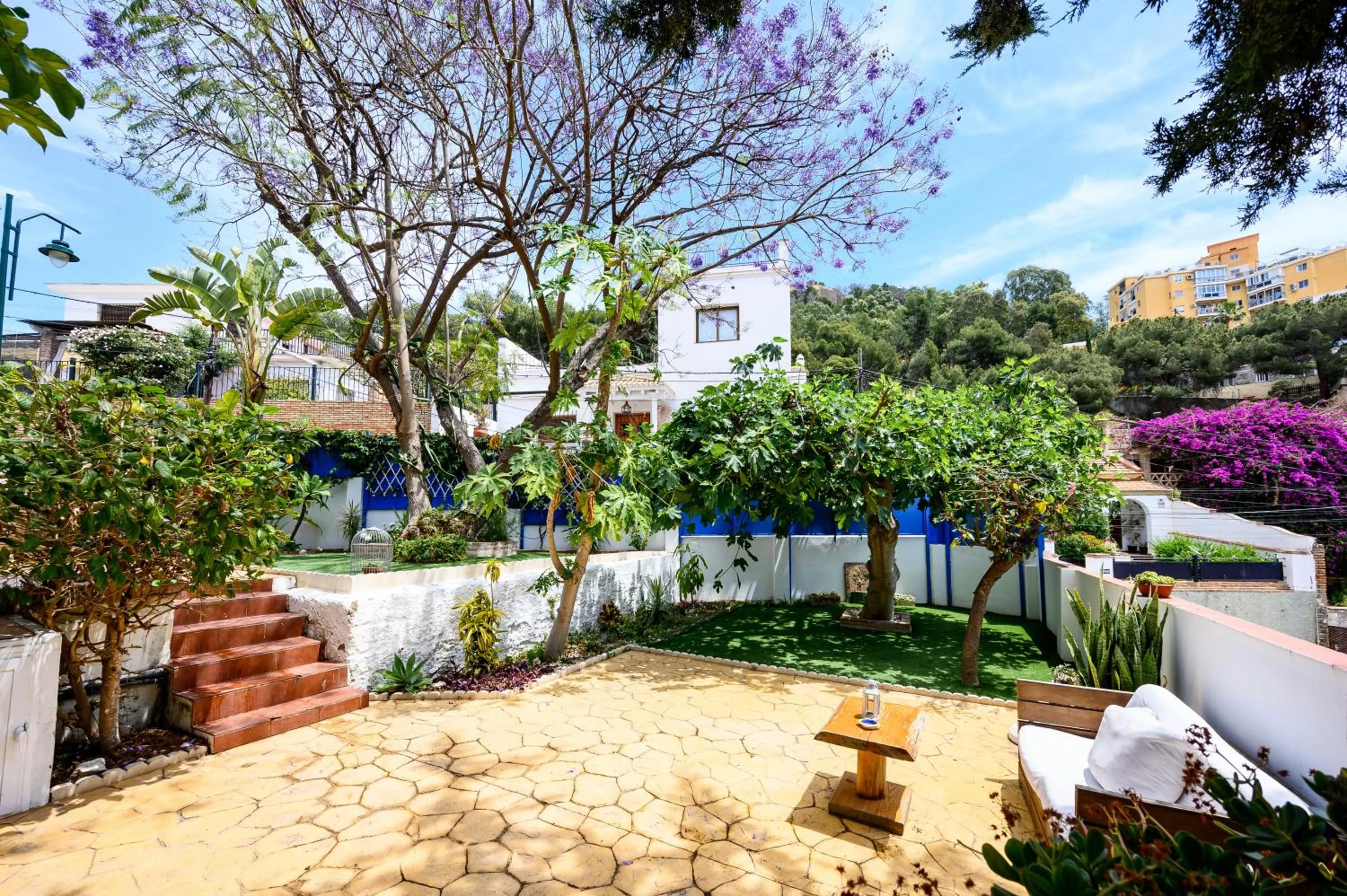 Blue Castle GuestHouse