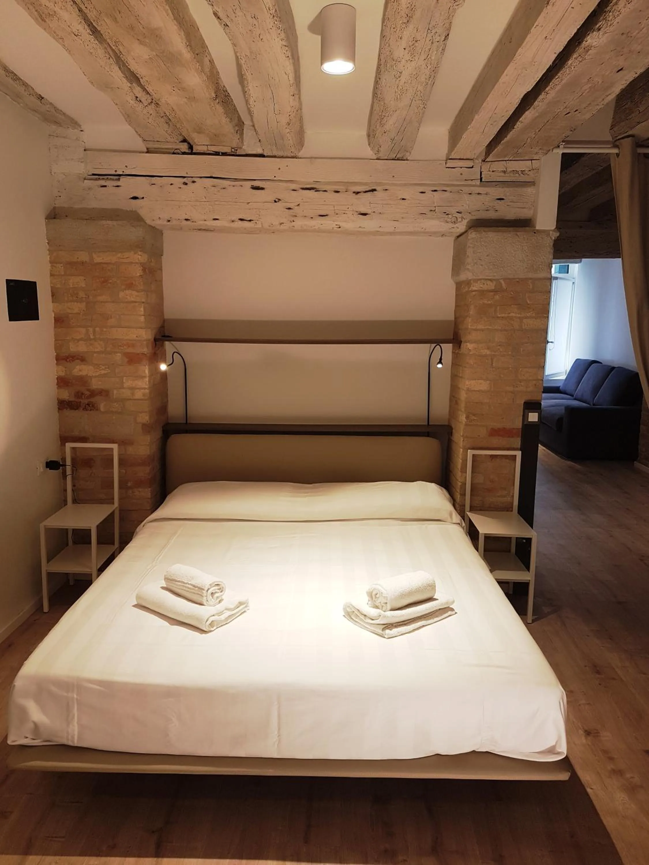 Bed in CORTE SCONTA Mini-Loft