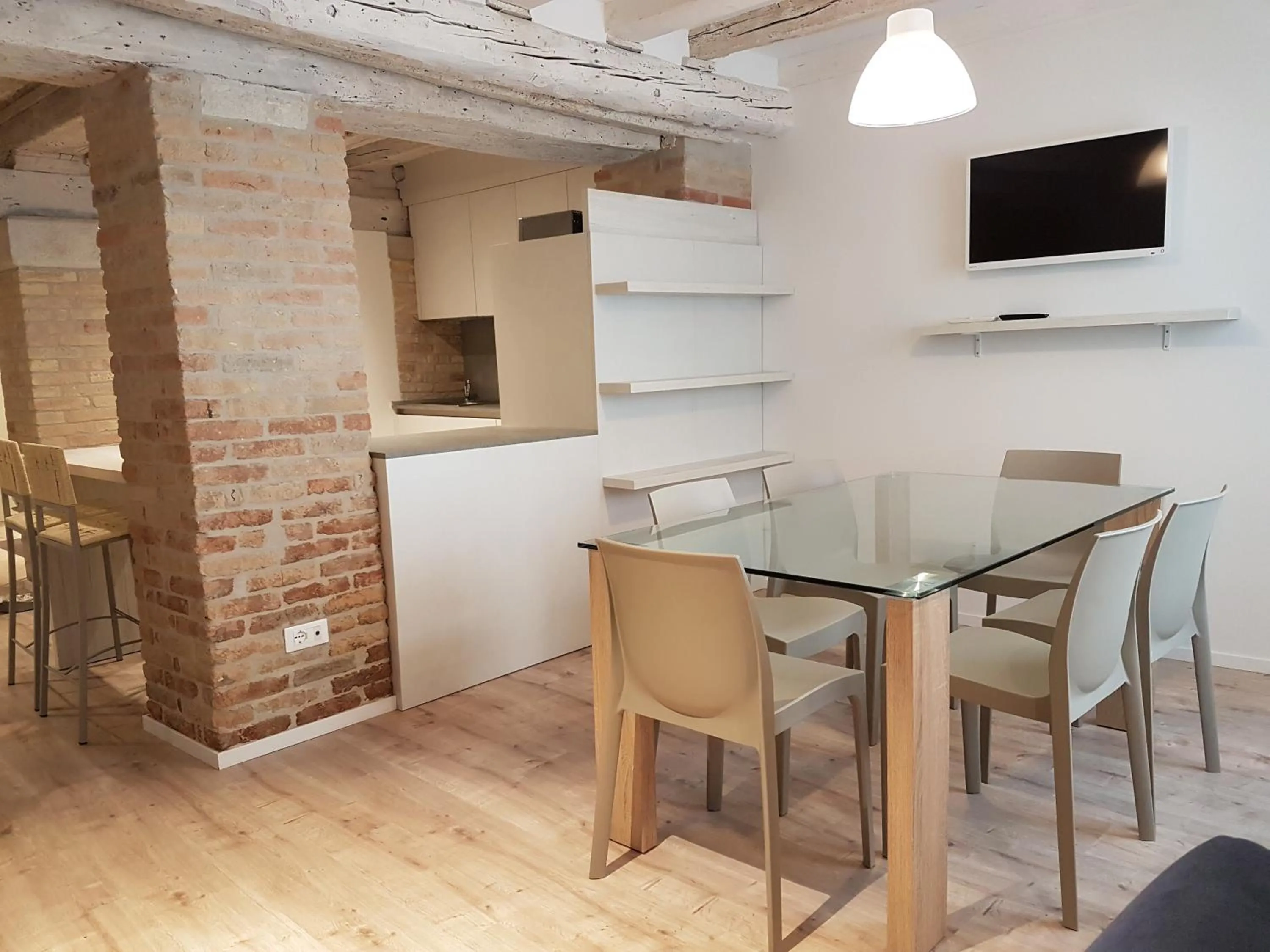 CORTE SCONTA Mini-Loft