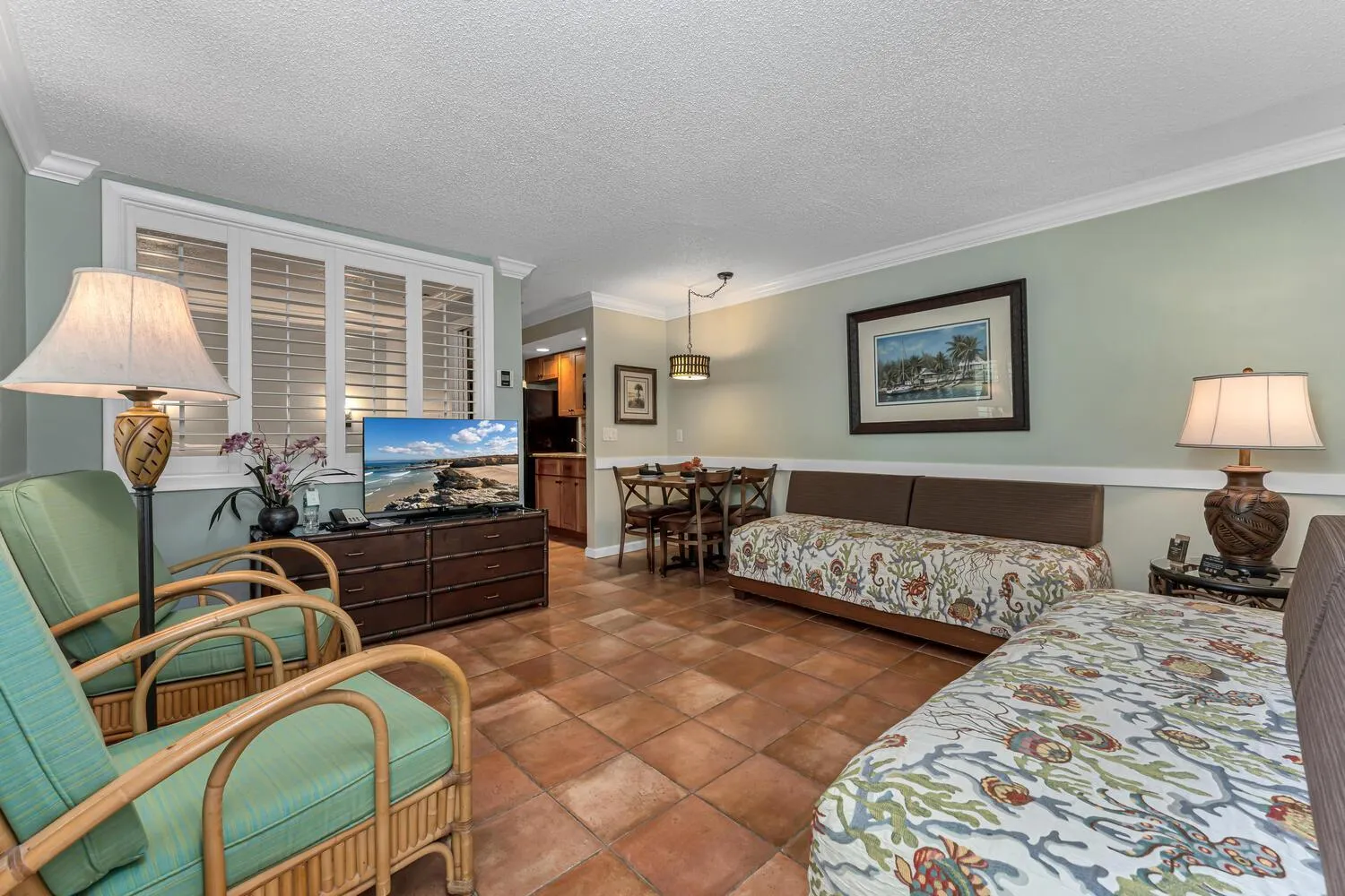 TV and multimedia, Bed in Vanderbilt Beach Resort