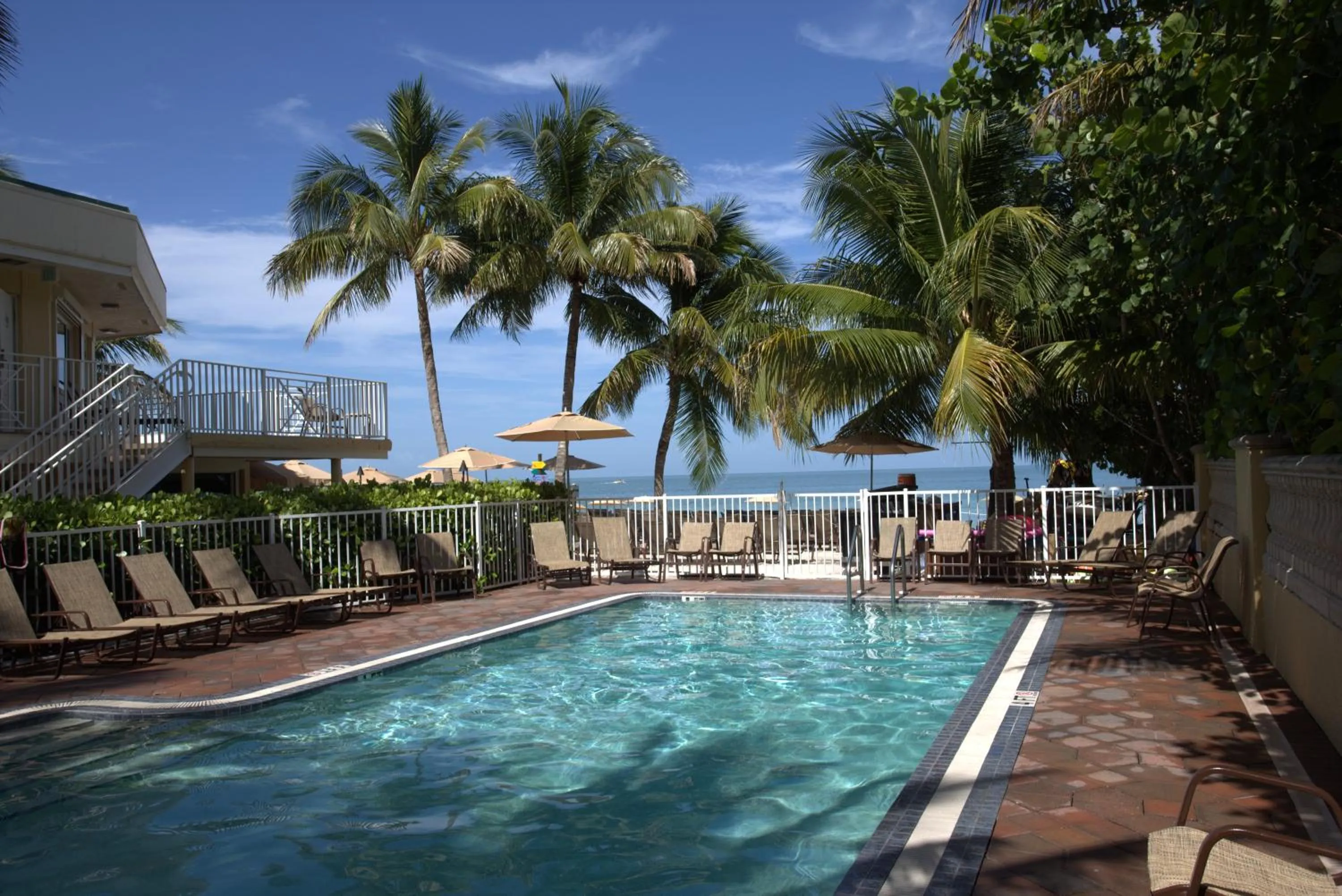 Swimming pool in Vanderbilt Beach Resort