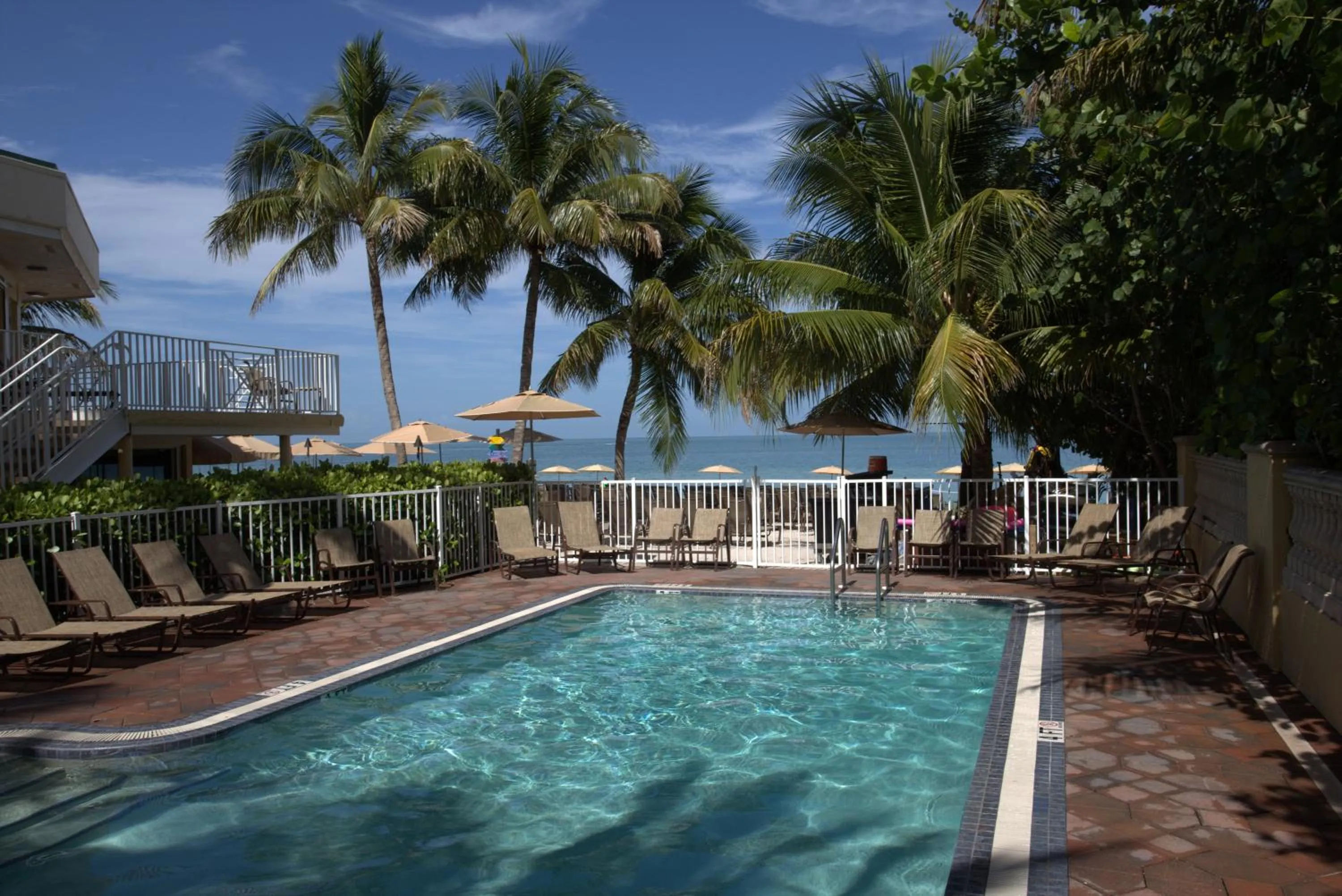 Swimming pool in Vanderbilt Beach Resort