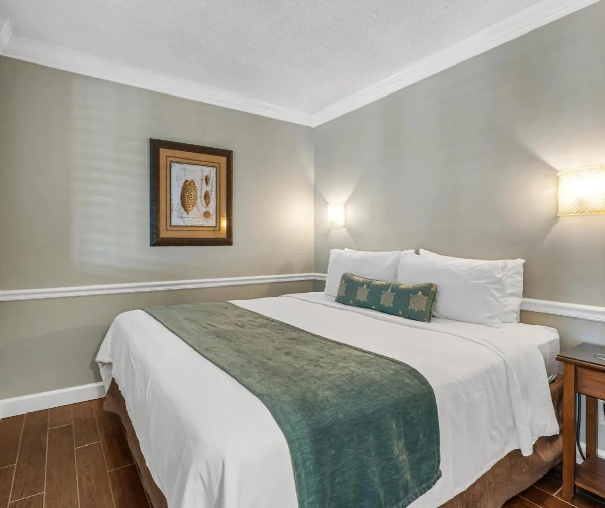 Bed in Vanderbilt Beach Resort