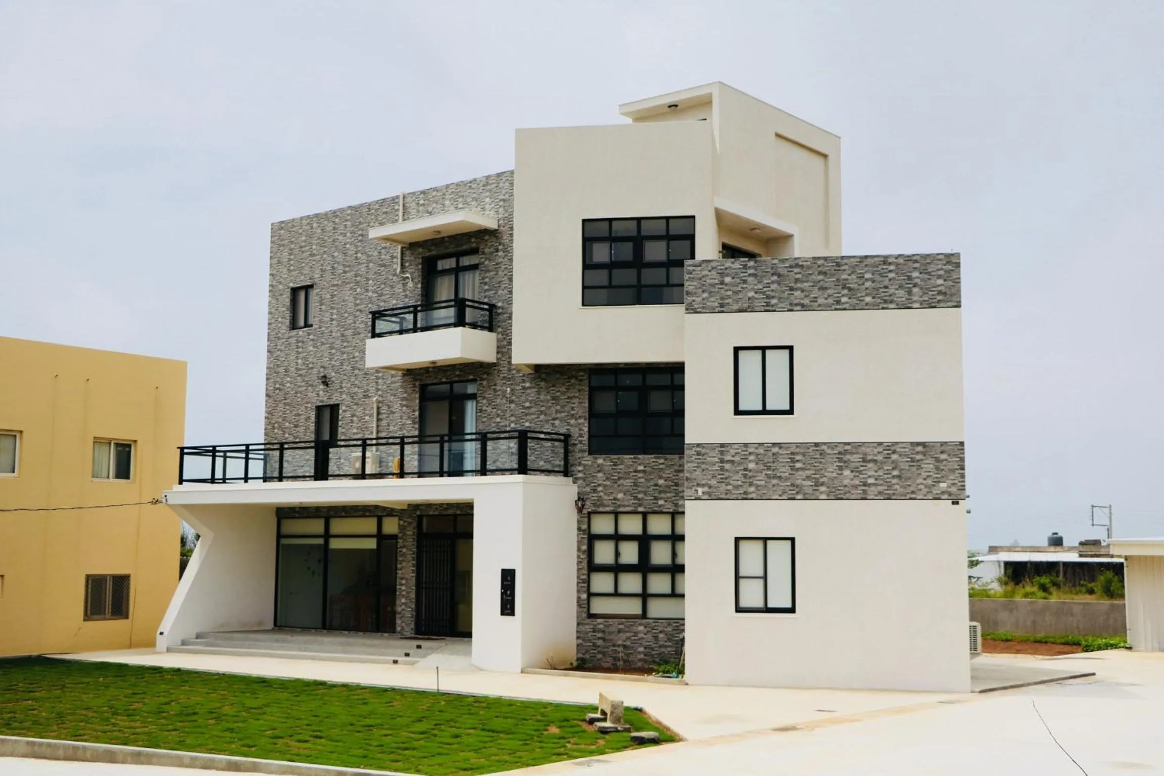 Property building in Destination Inn