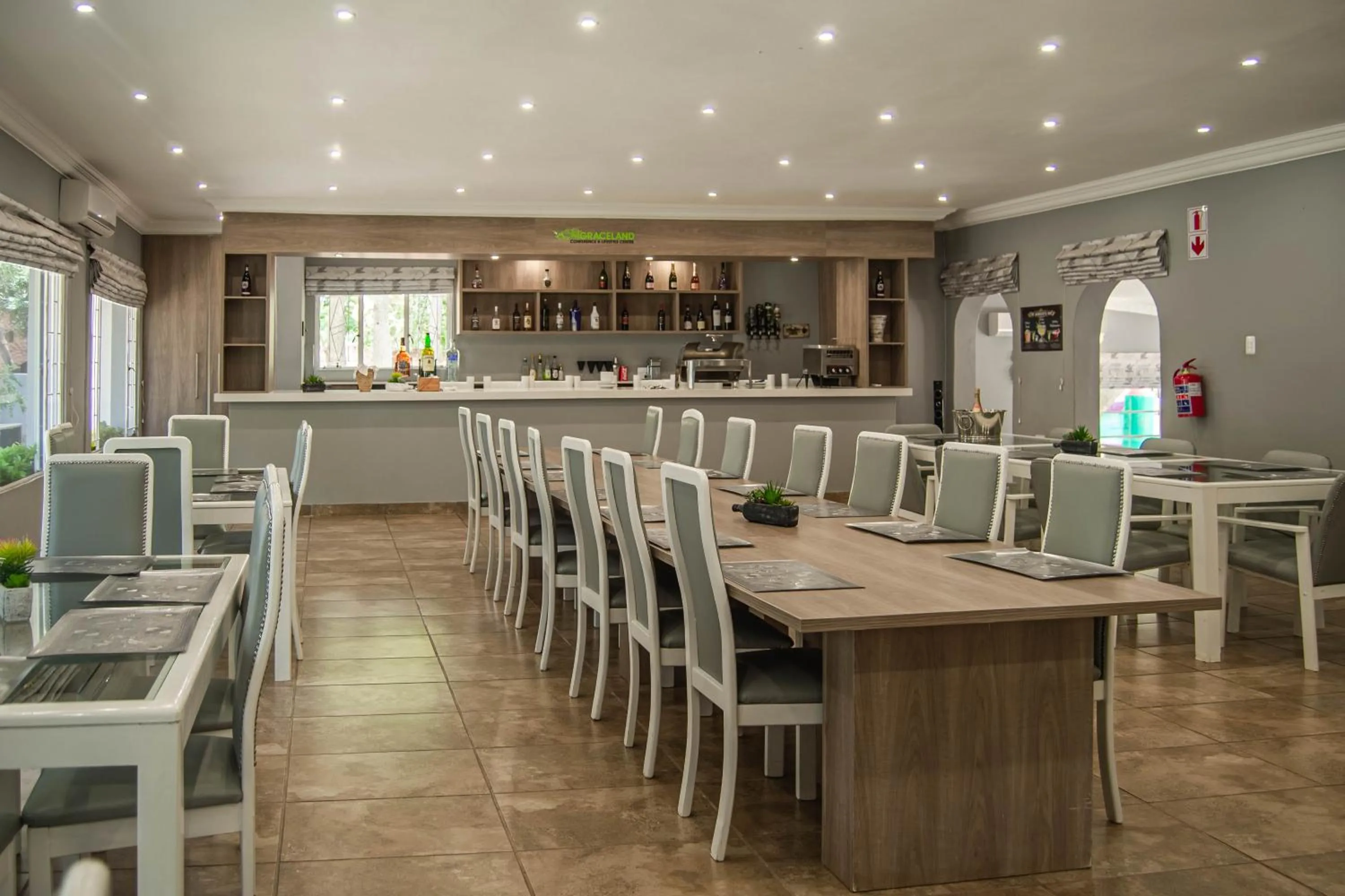 Restaurant/places to eat in Graceland Conference and Lifestyle Centre