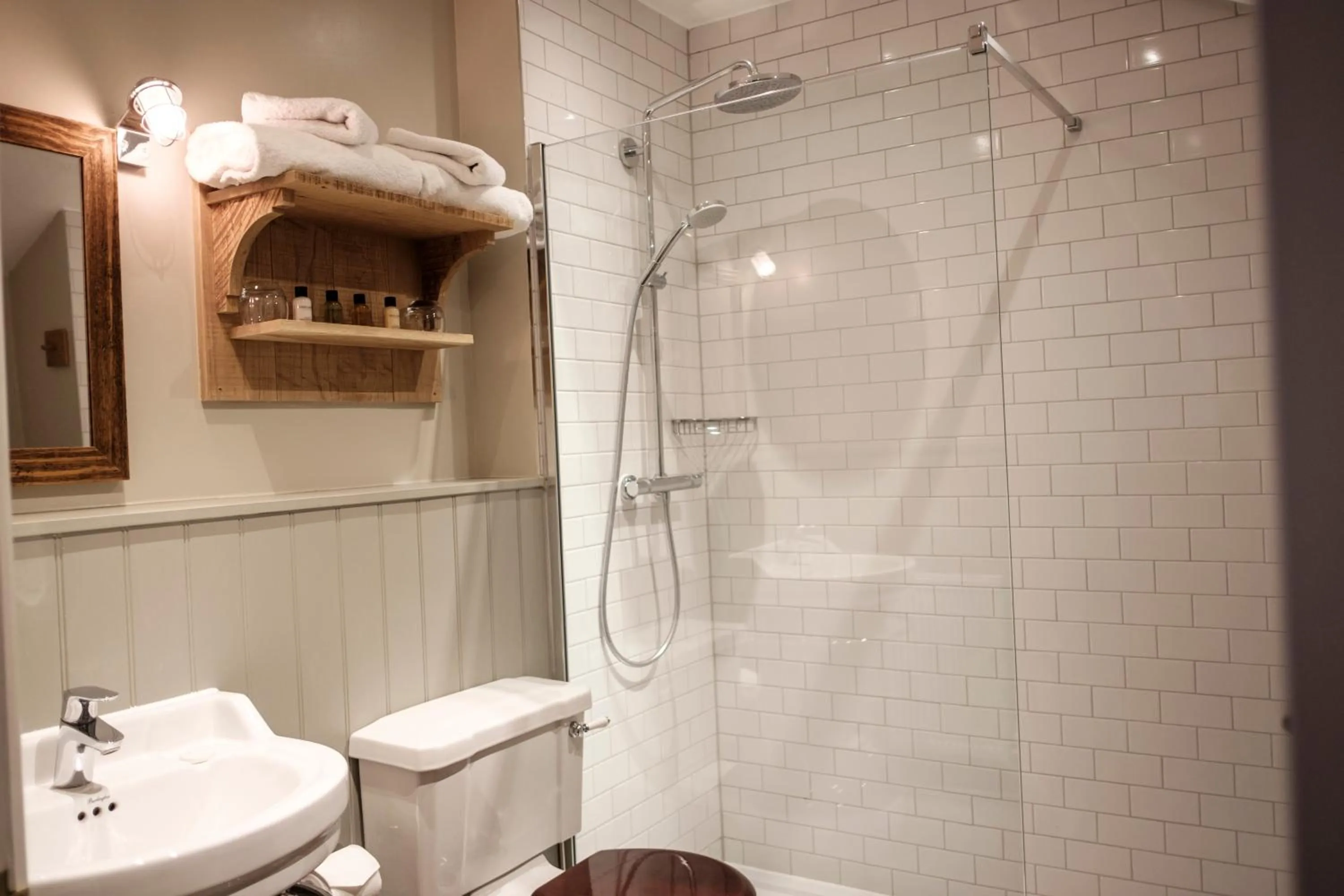 Bathroom in The White Hart