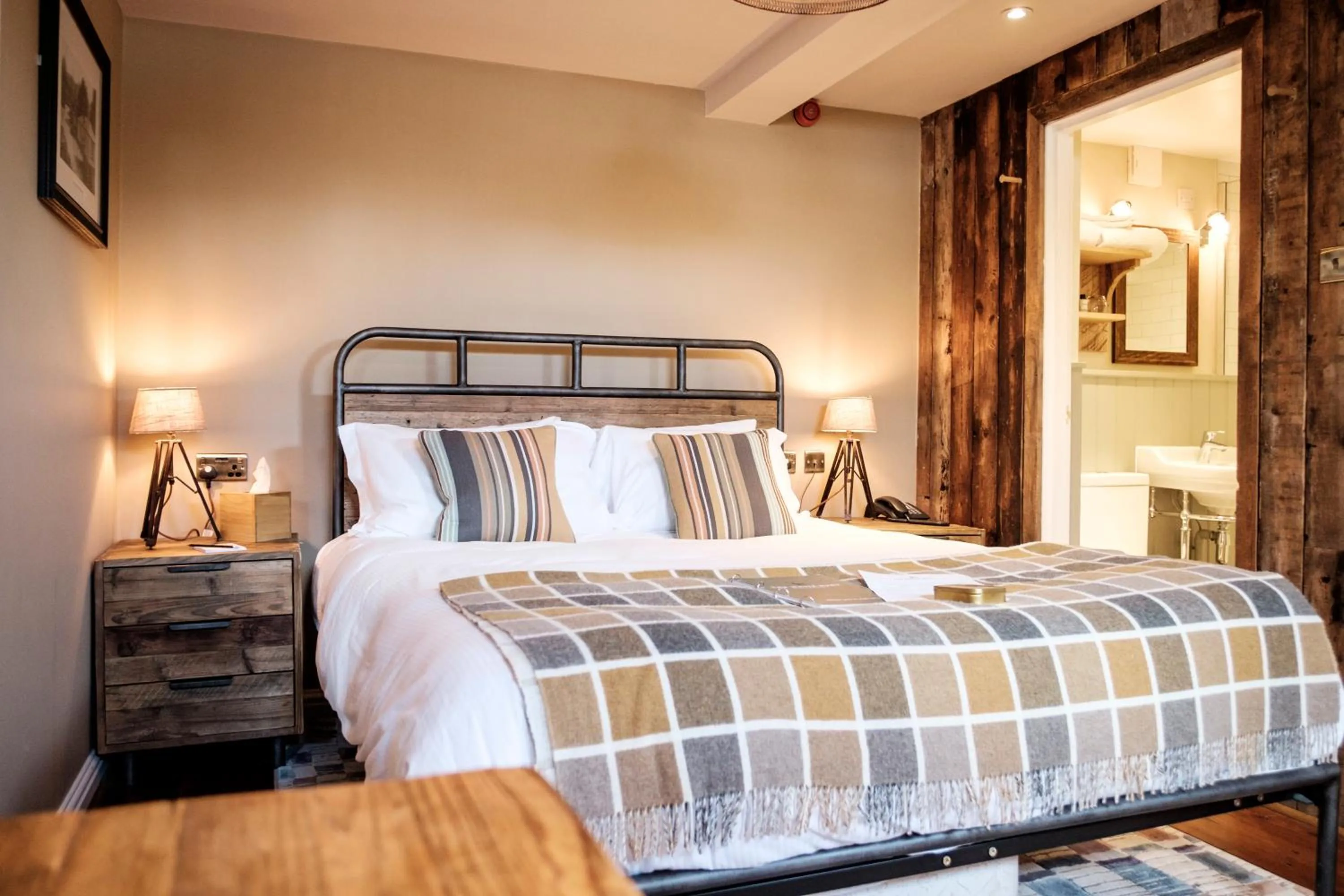 Bedroom, Bed in The White Hart