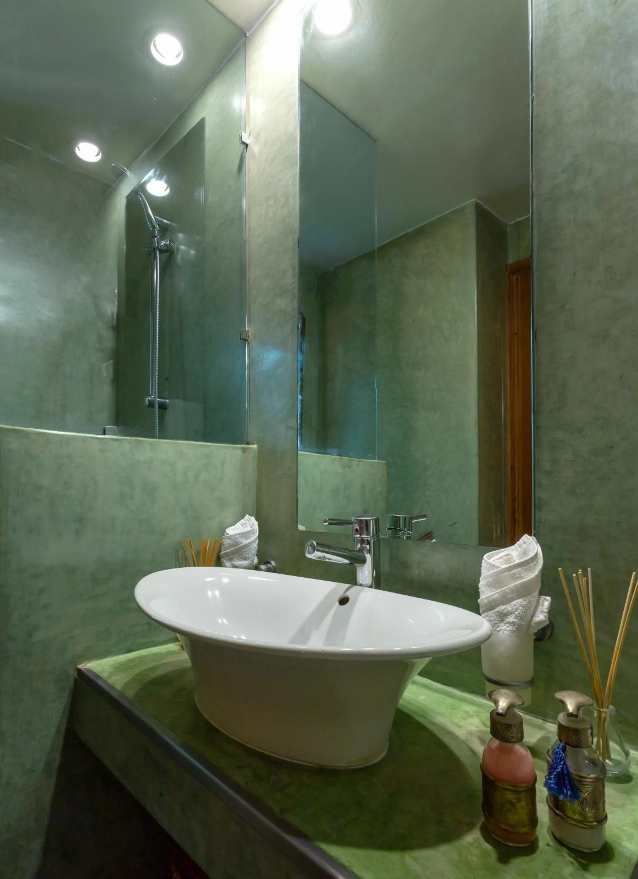 Bathroom in Riad l'Heure d'Eté