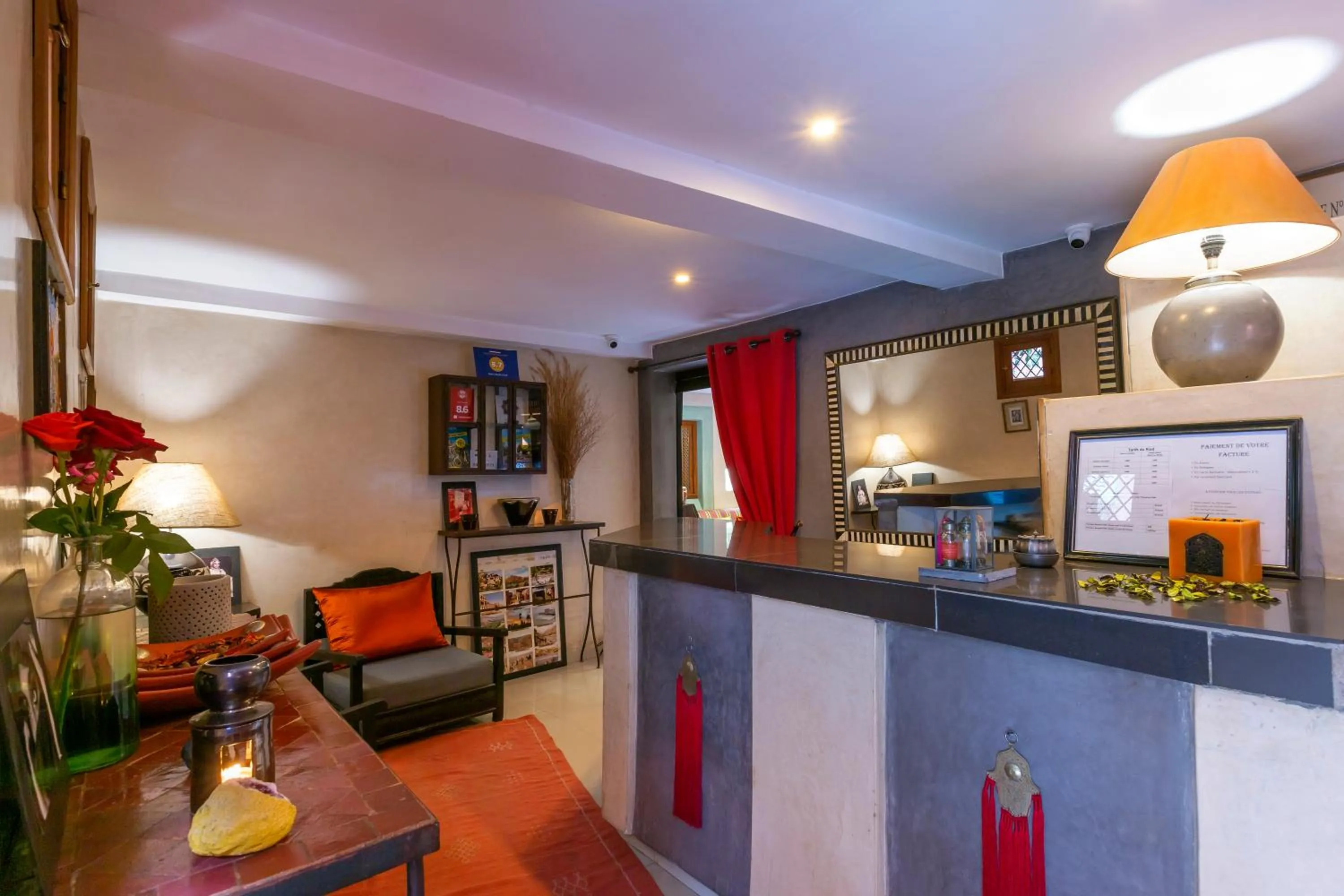 Lobby or reception in Riad l'Heure d'Eté
