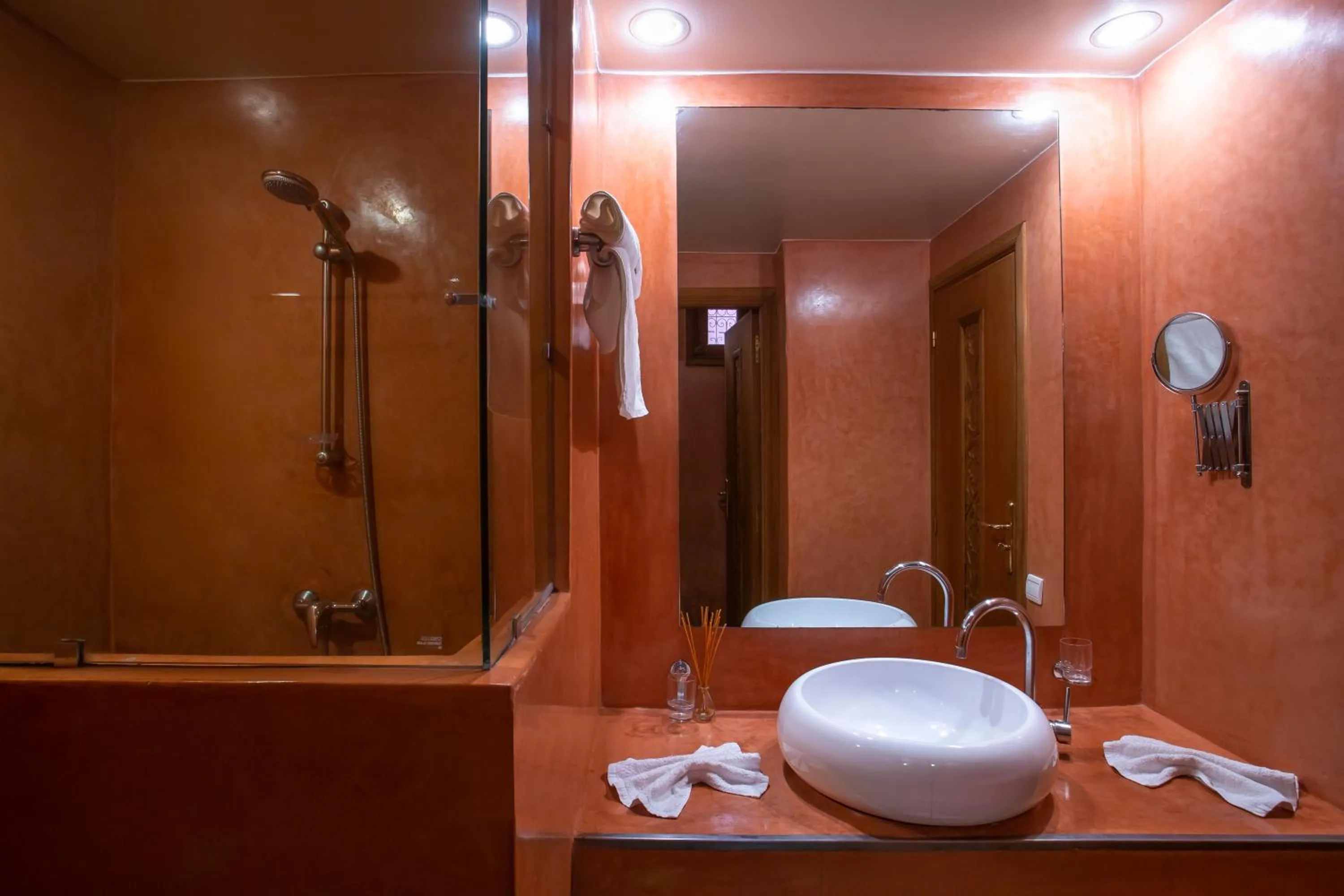 Bathroom in Riad l'Heure d'Eté