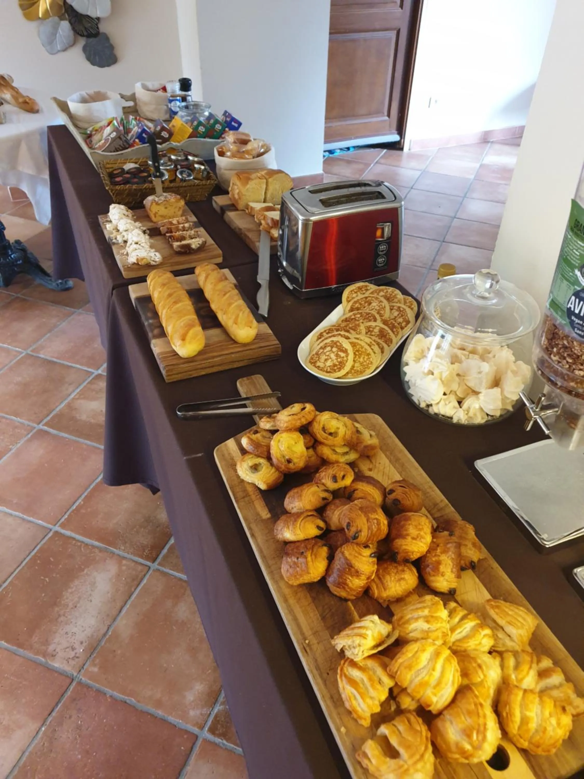 Breakfast in La Bastide Du Bois Breant