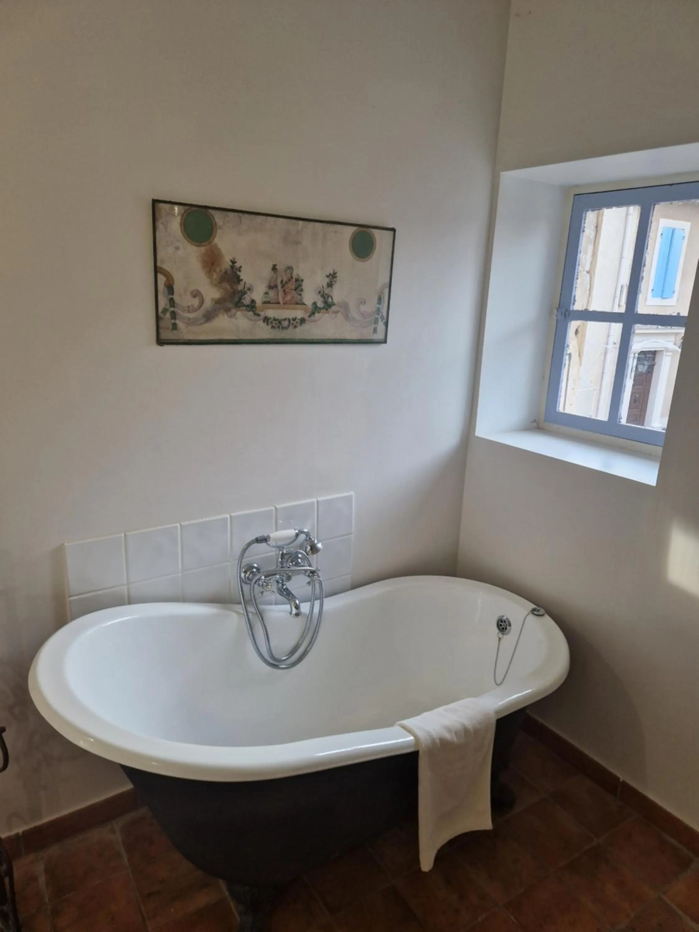 Bath in La Bastide Du Bois Breant