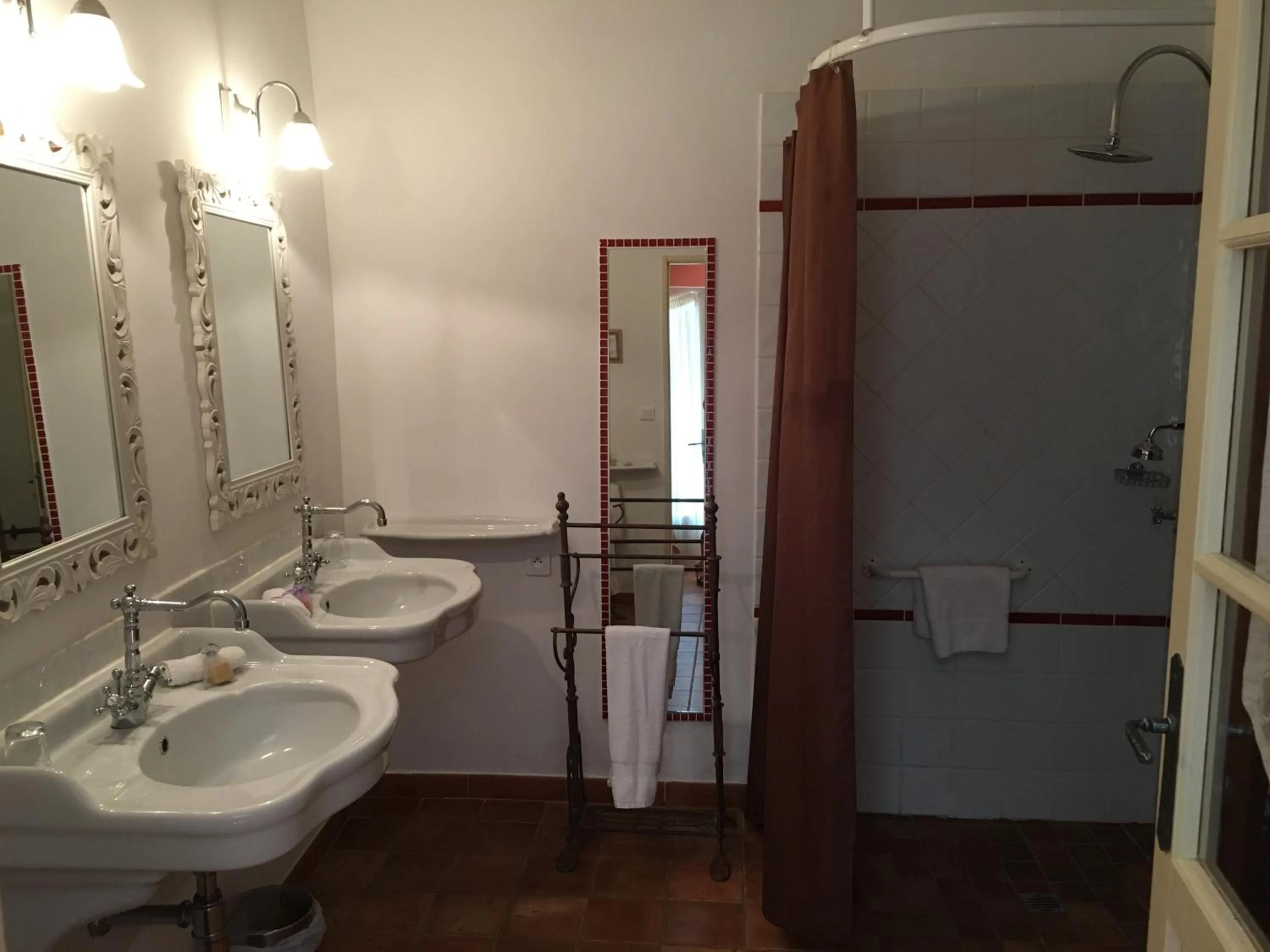 Bathroom in La Bastide Du Bois Breant