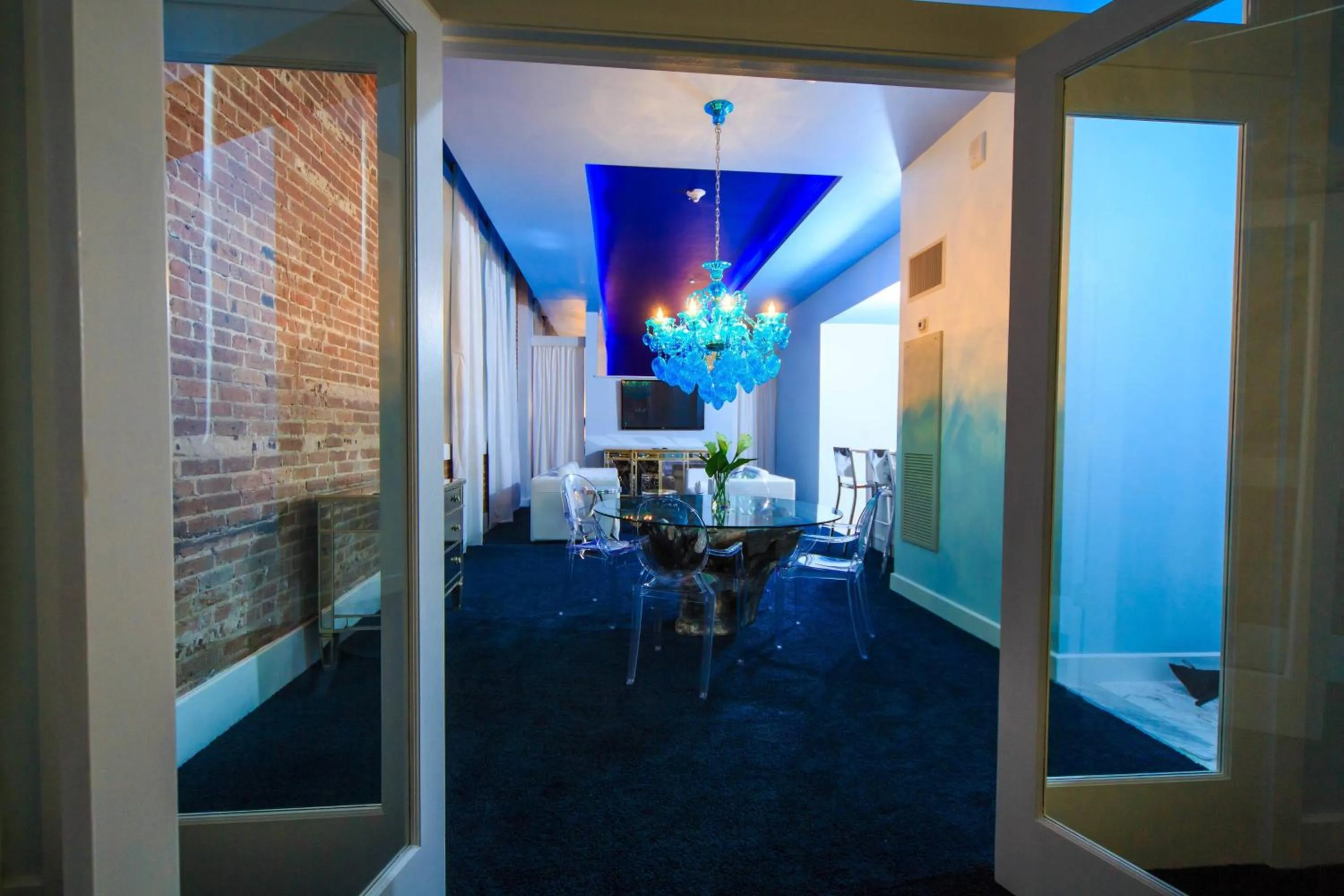 Photo of the whole room in The Saint Hotel, New Orleans, French Quarter, Autograph Collection