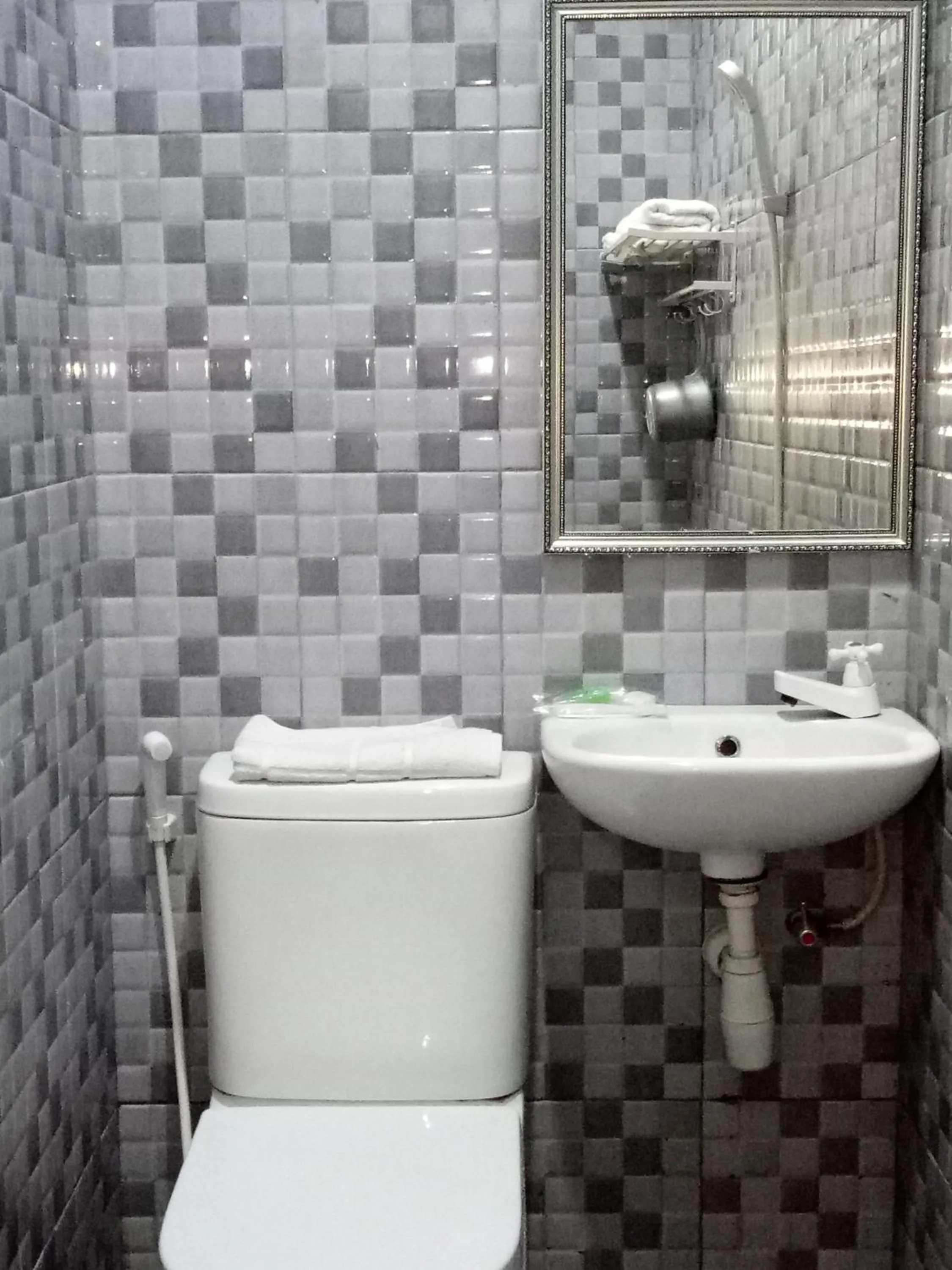 Bathroom in Syariah Mama Cengkareng @ Mutiara Palem