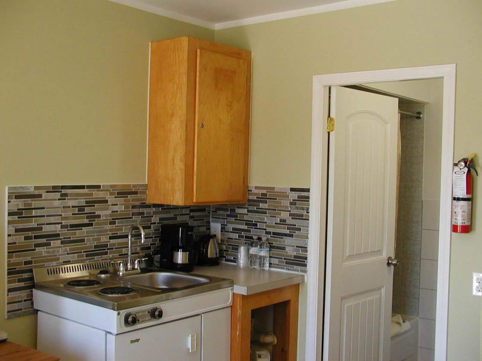 Kitchen or kitchenette in Almo Court Motel