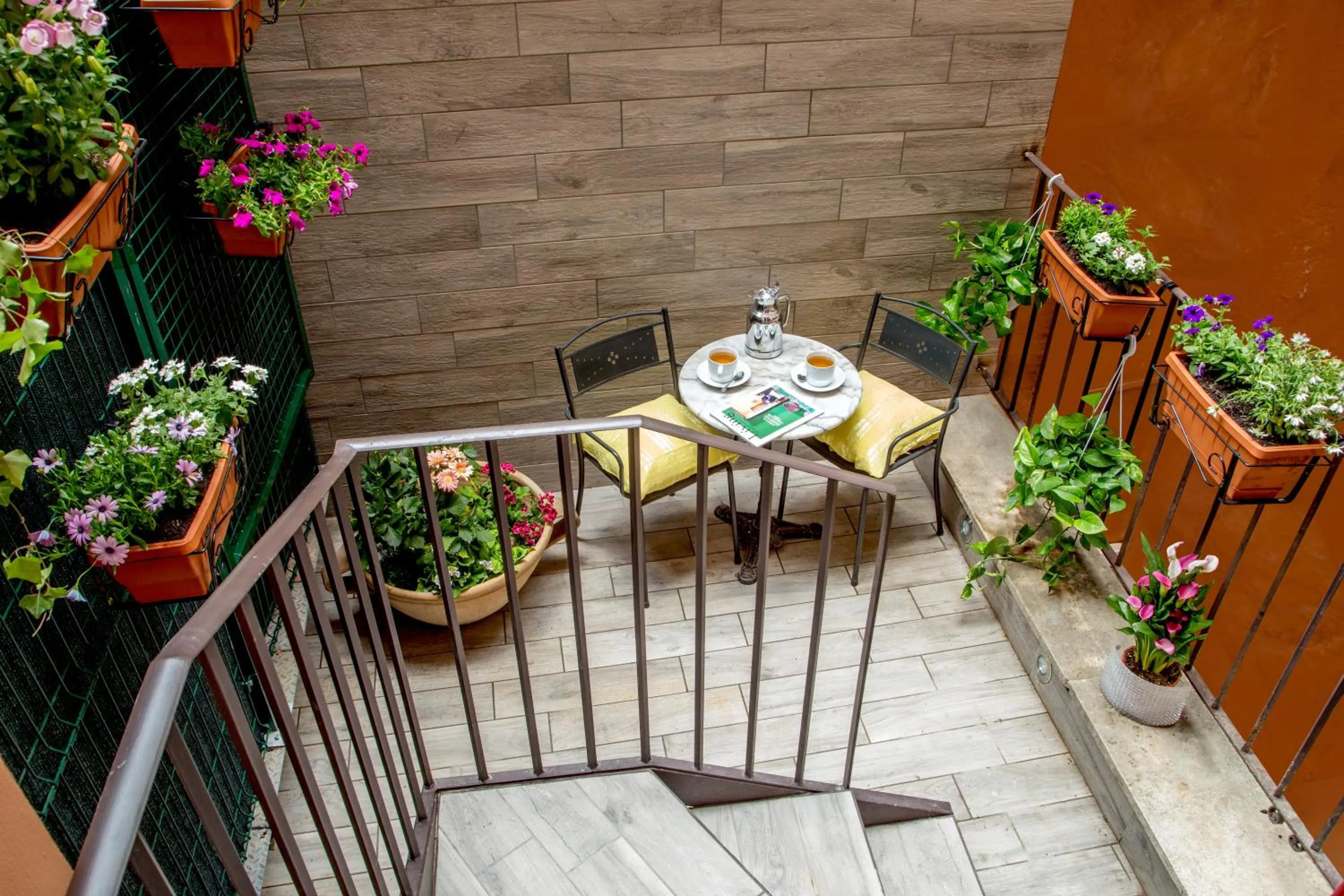 Balcony/Terrace in GCF Luxury Suites, Guest house