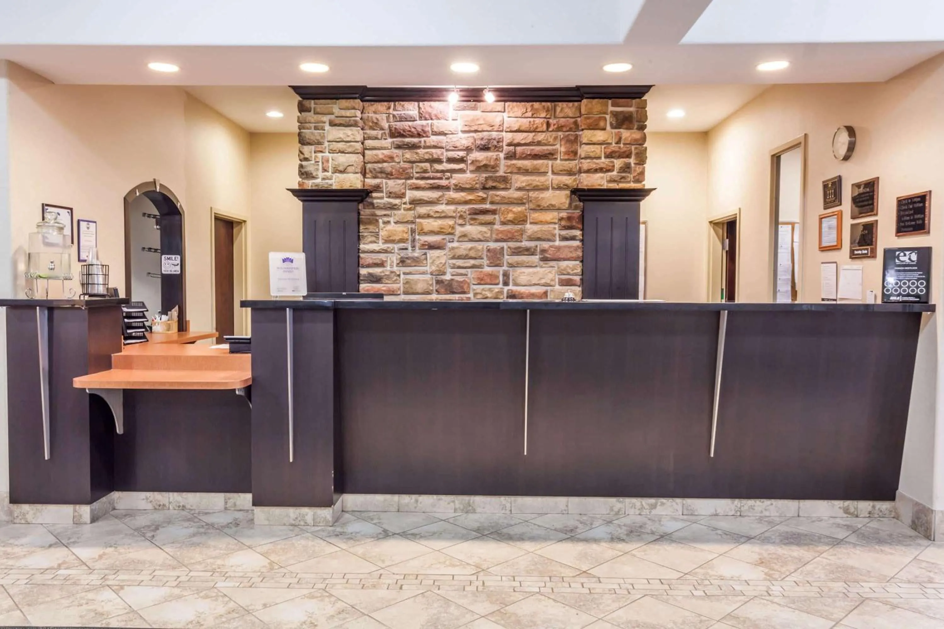 Lobby or reception in Ramada by Wyndham Westlock