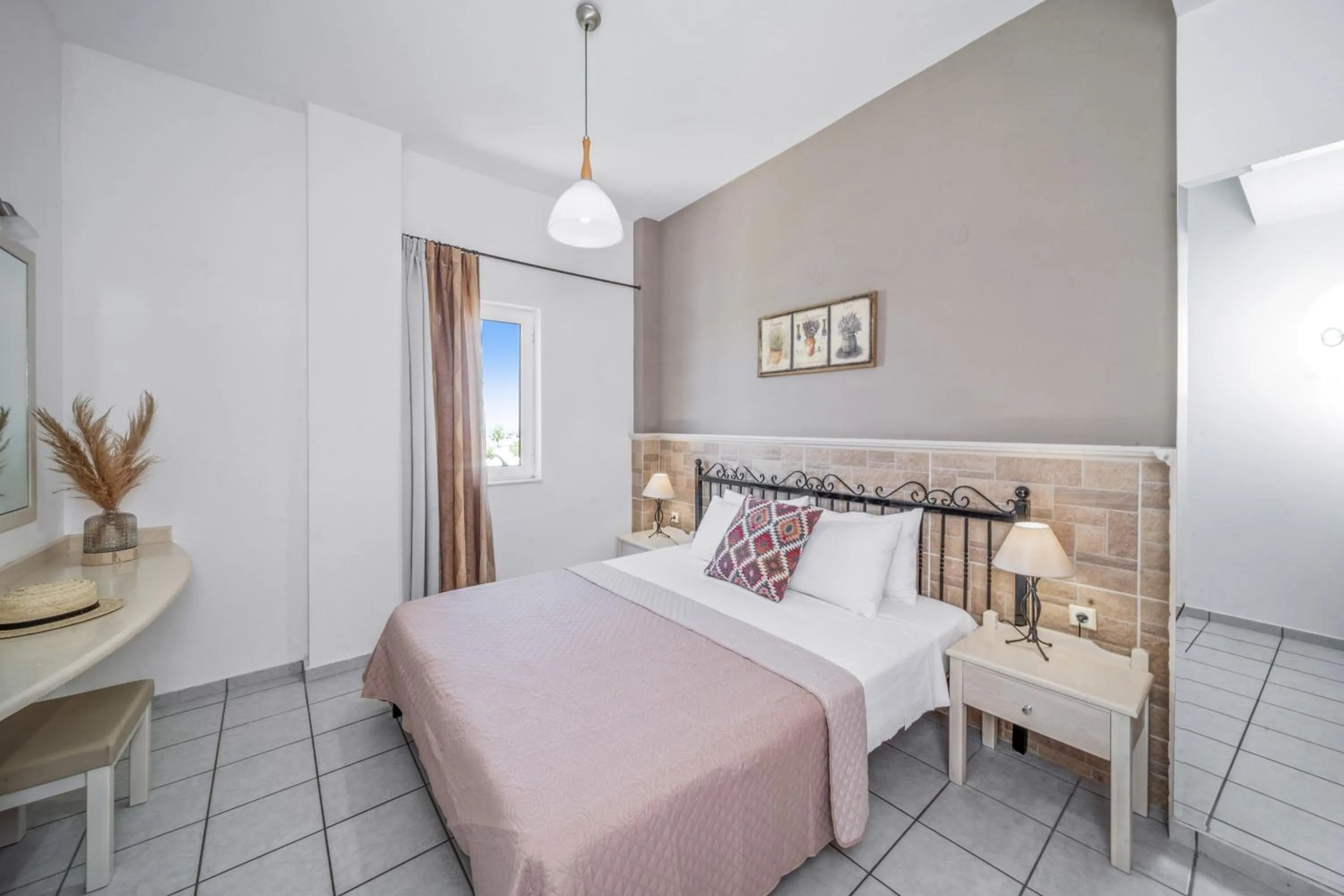 Bedroom, Bed in Maria Rousse