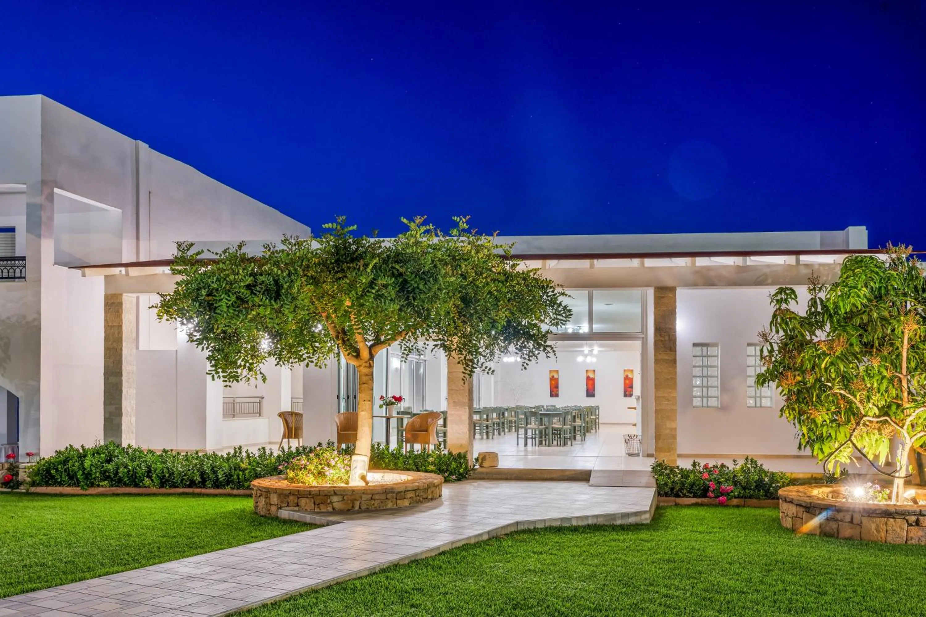 Property building in Maria Rousse