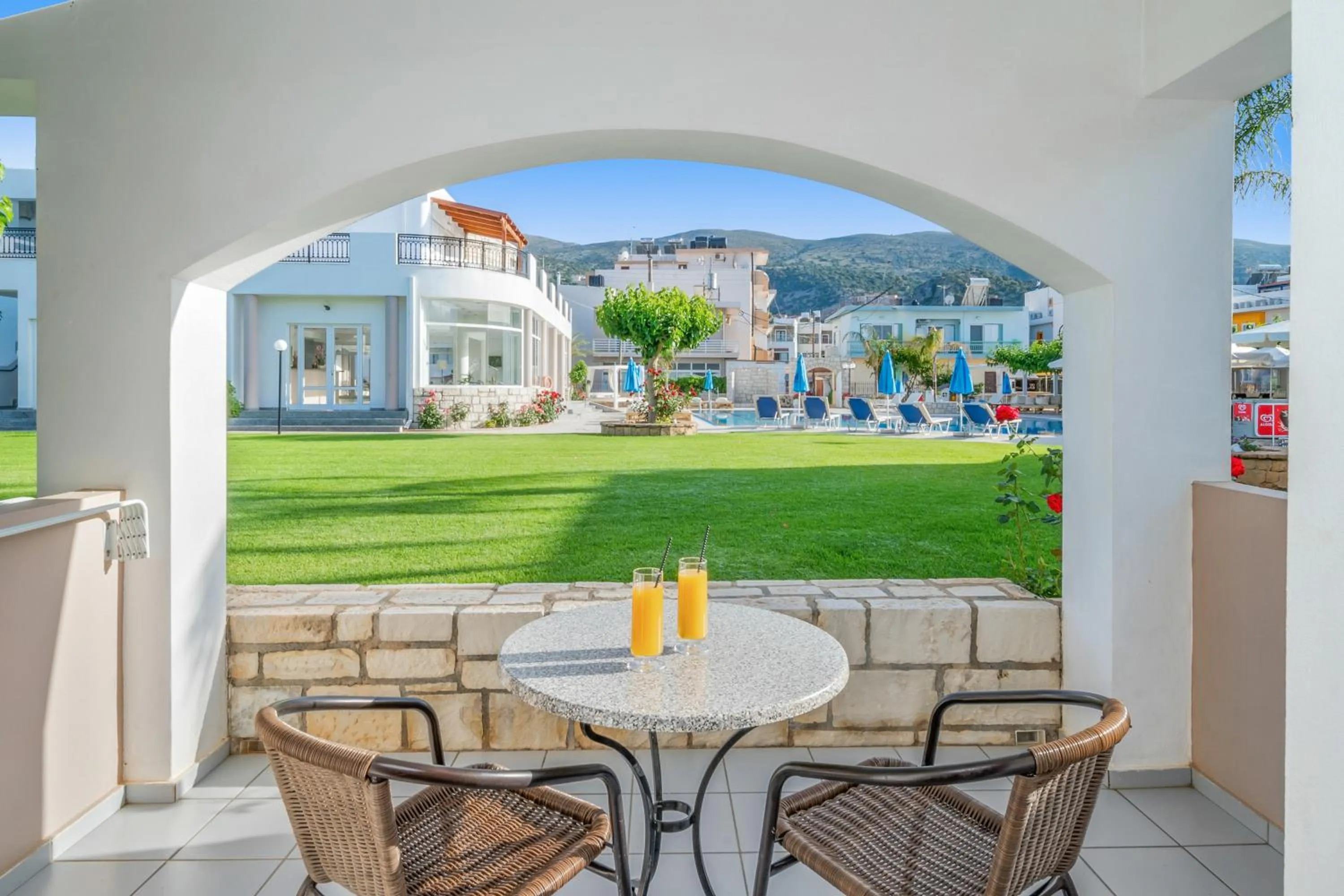 Balcony/Terrace in Maria Rousse