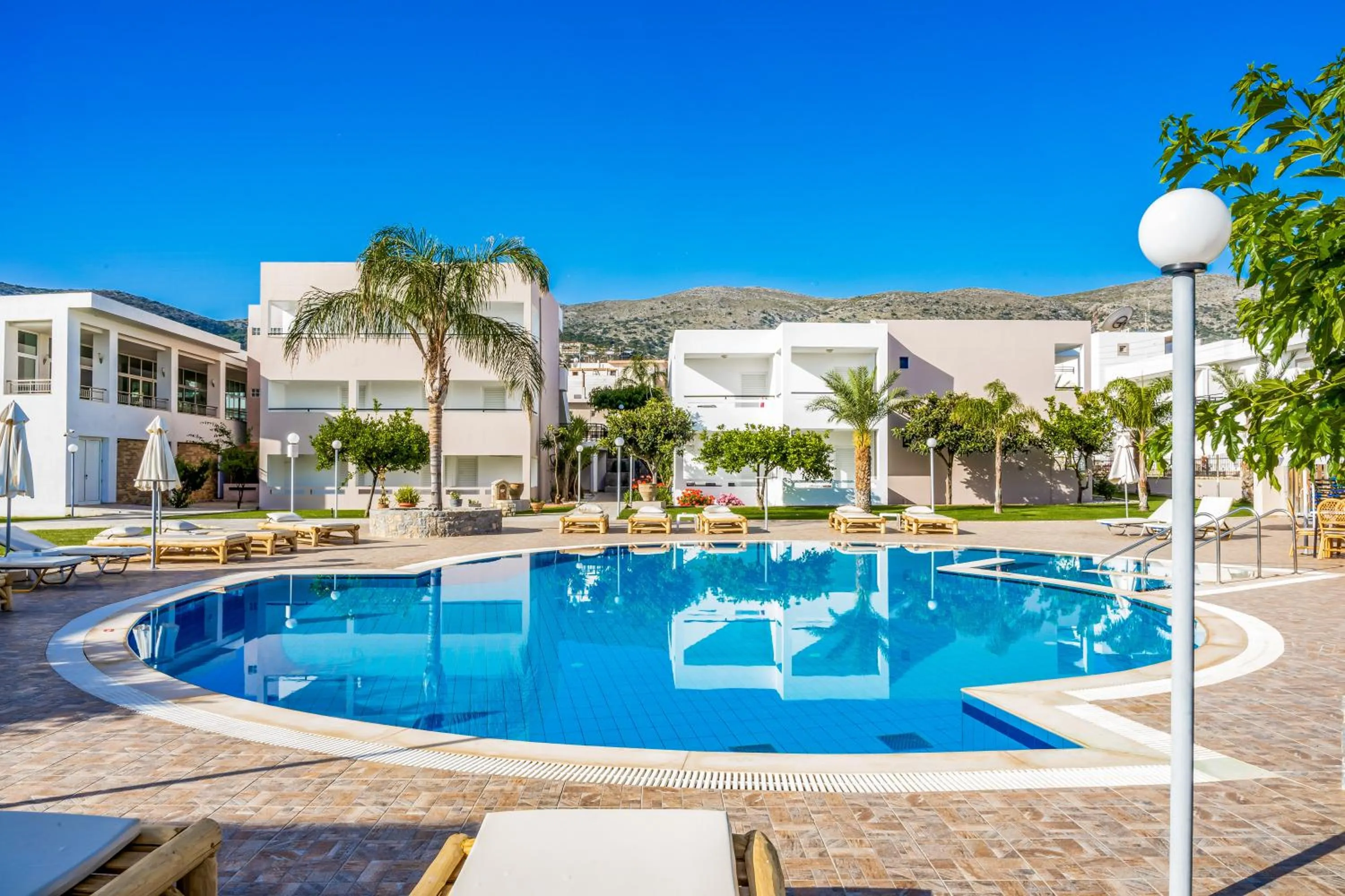 Swimming pool in Maria Rousse