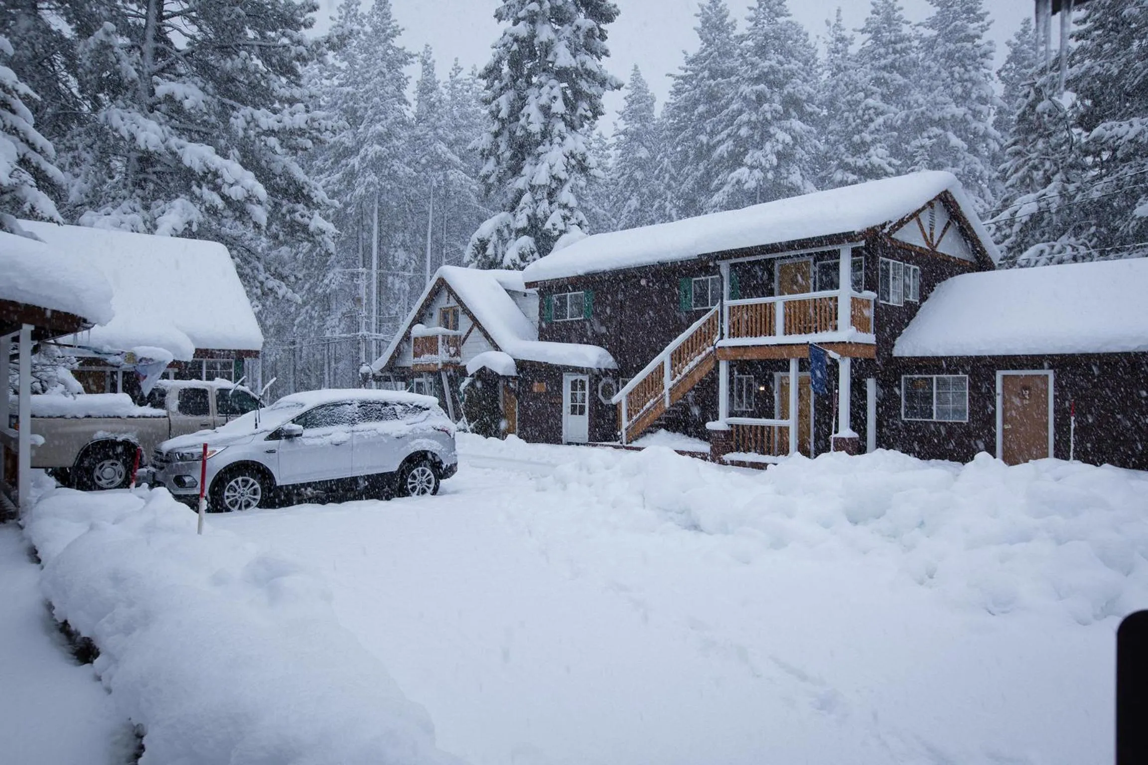 Property building in Red Wolf Lakeside Lodge