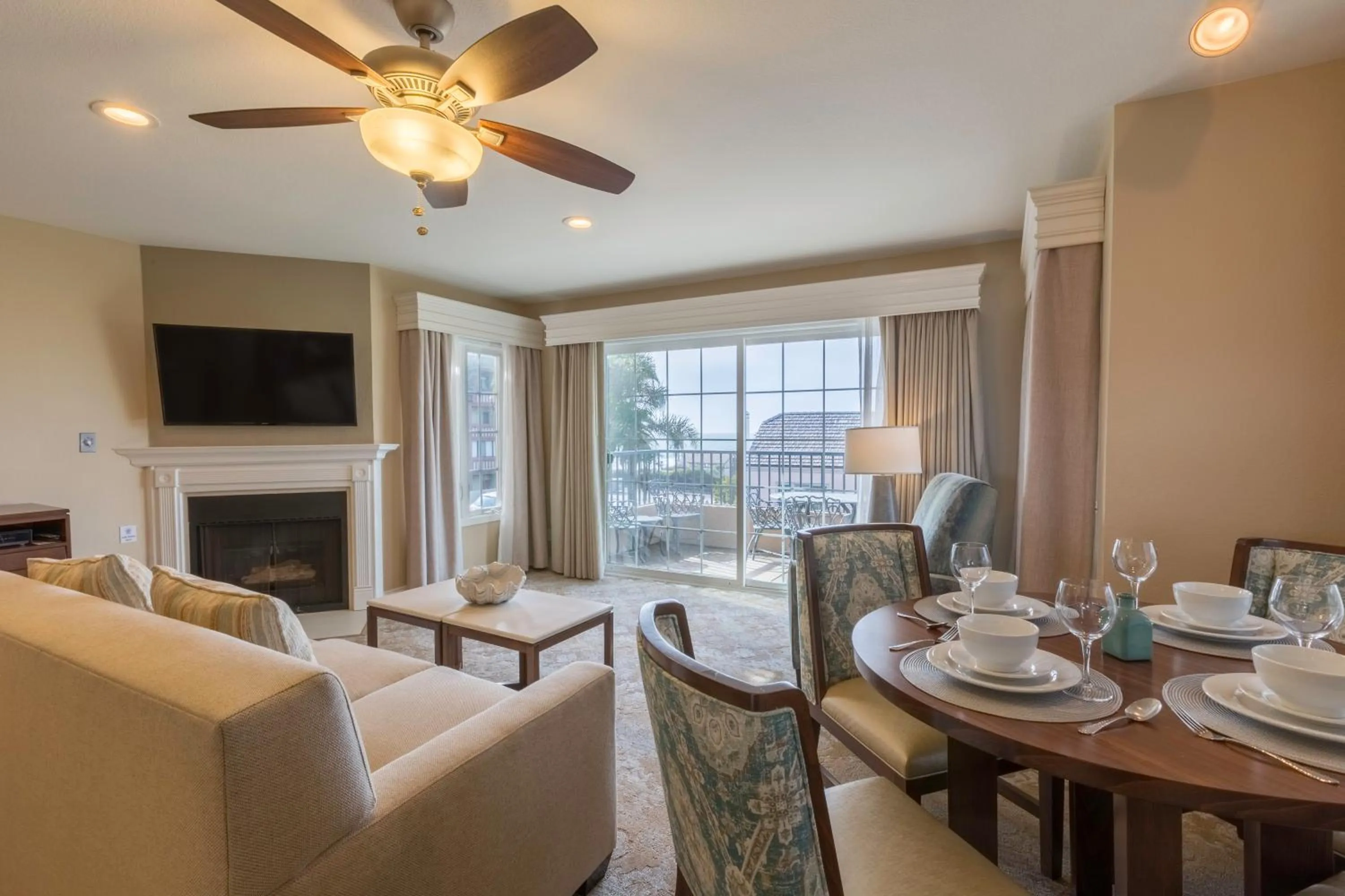 TV and multimedia in Villa L'Auberge