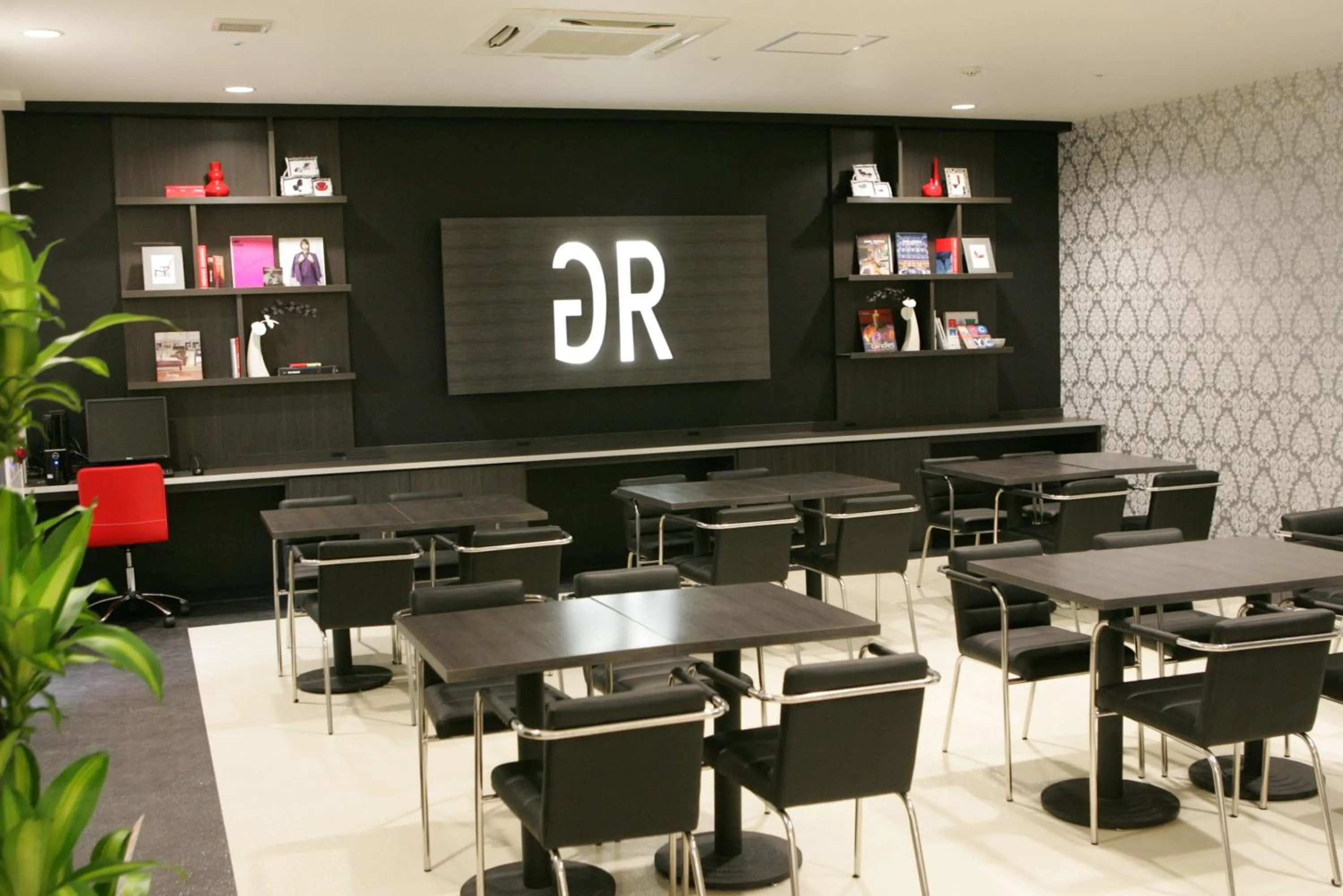 Lobby or reception in Green Rich Hotel Nishitetsu Ohashi Ekimae