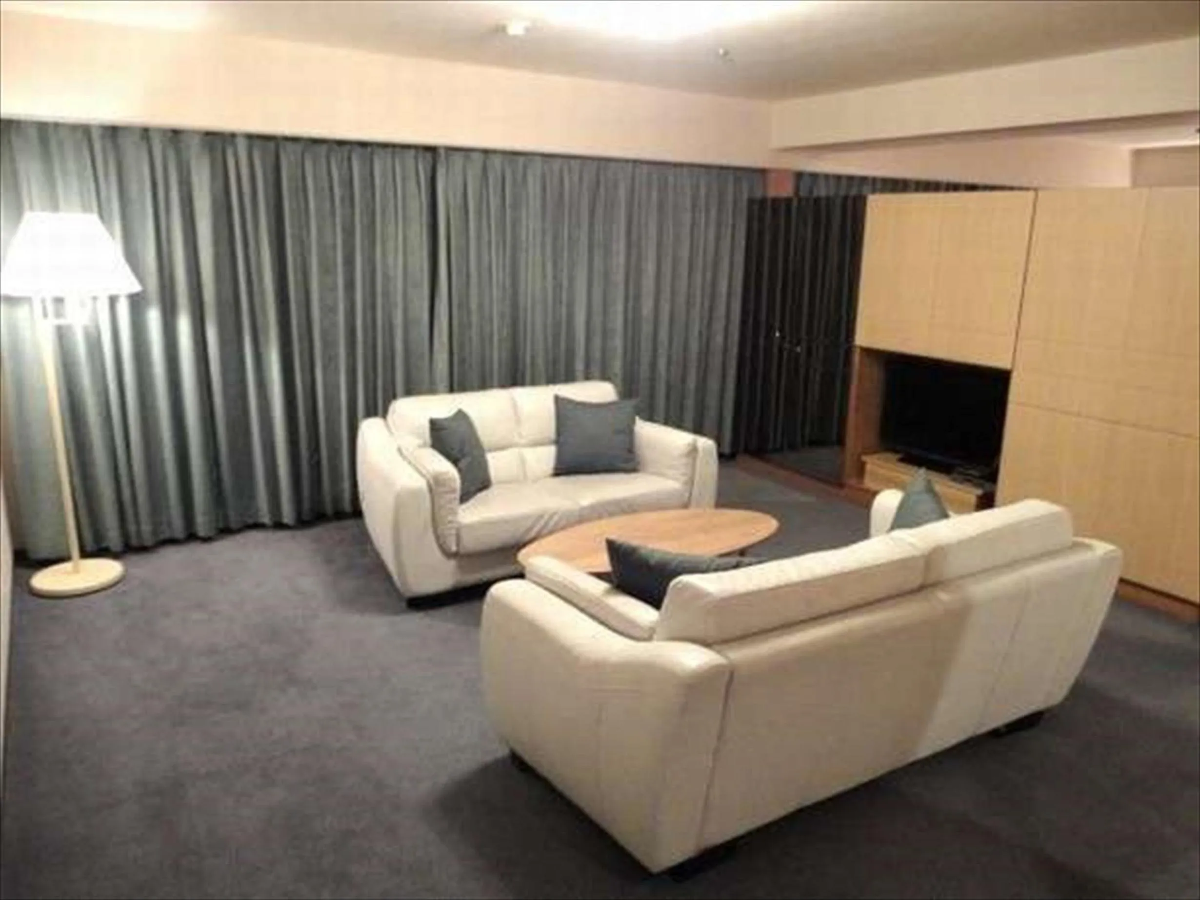 Photo of the whole room in Green Rich Hotel Nishitetsu Ohashi Ekimae