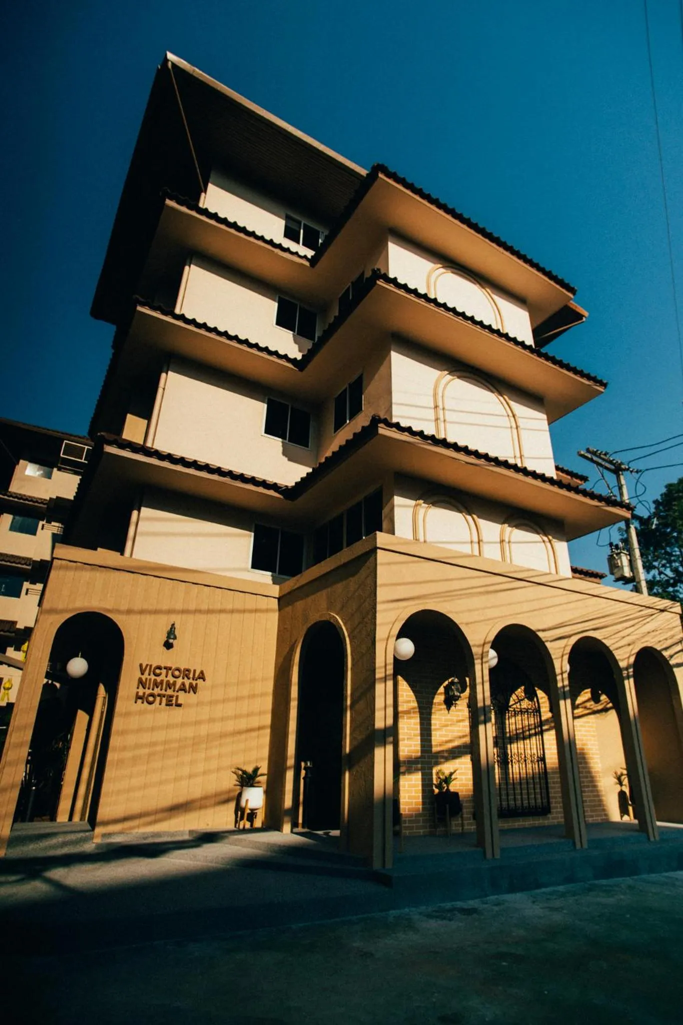 Victoria Nimman Hotel