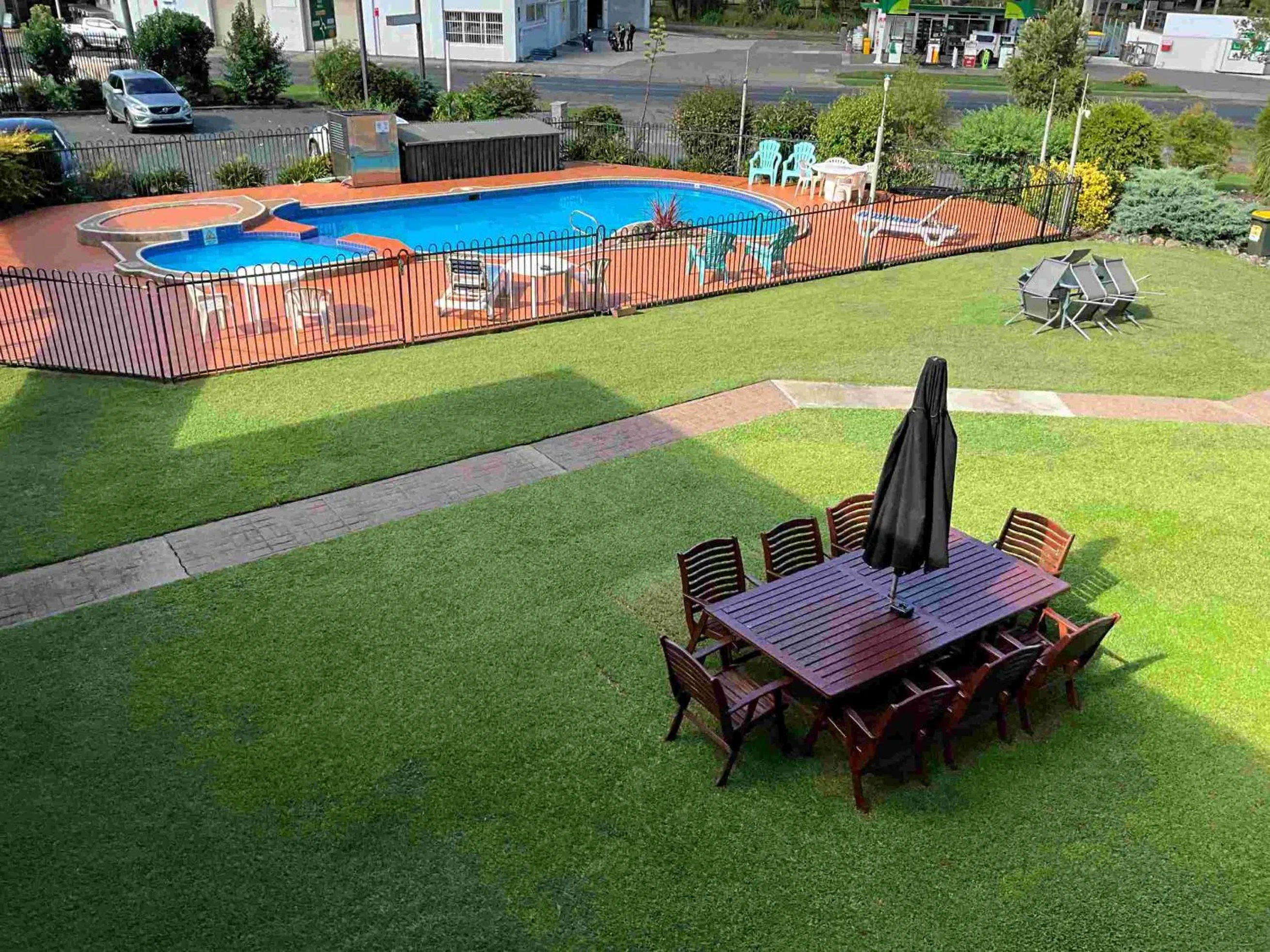 Swimming pool in Bucketts Way Motel Gloucester