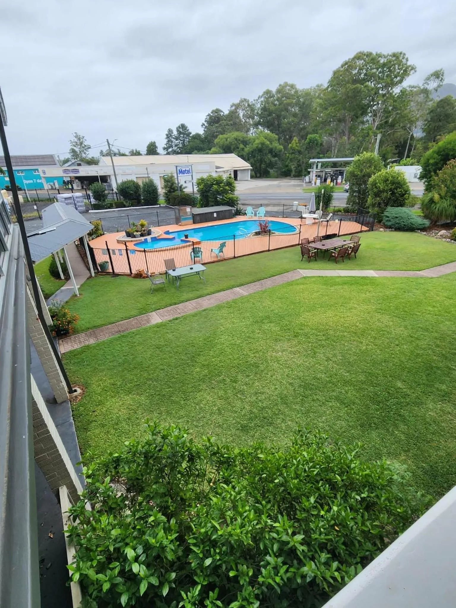 Swimming pool in Bucketts Way Motel Gloucester
