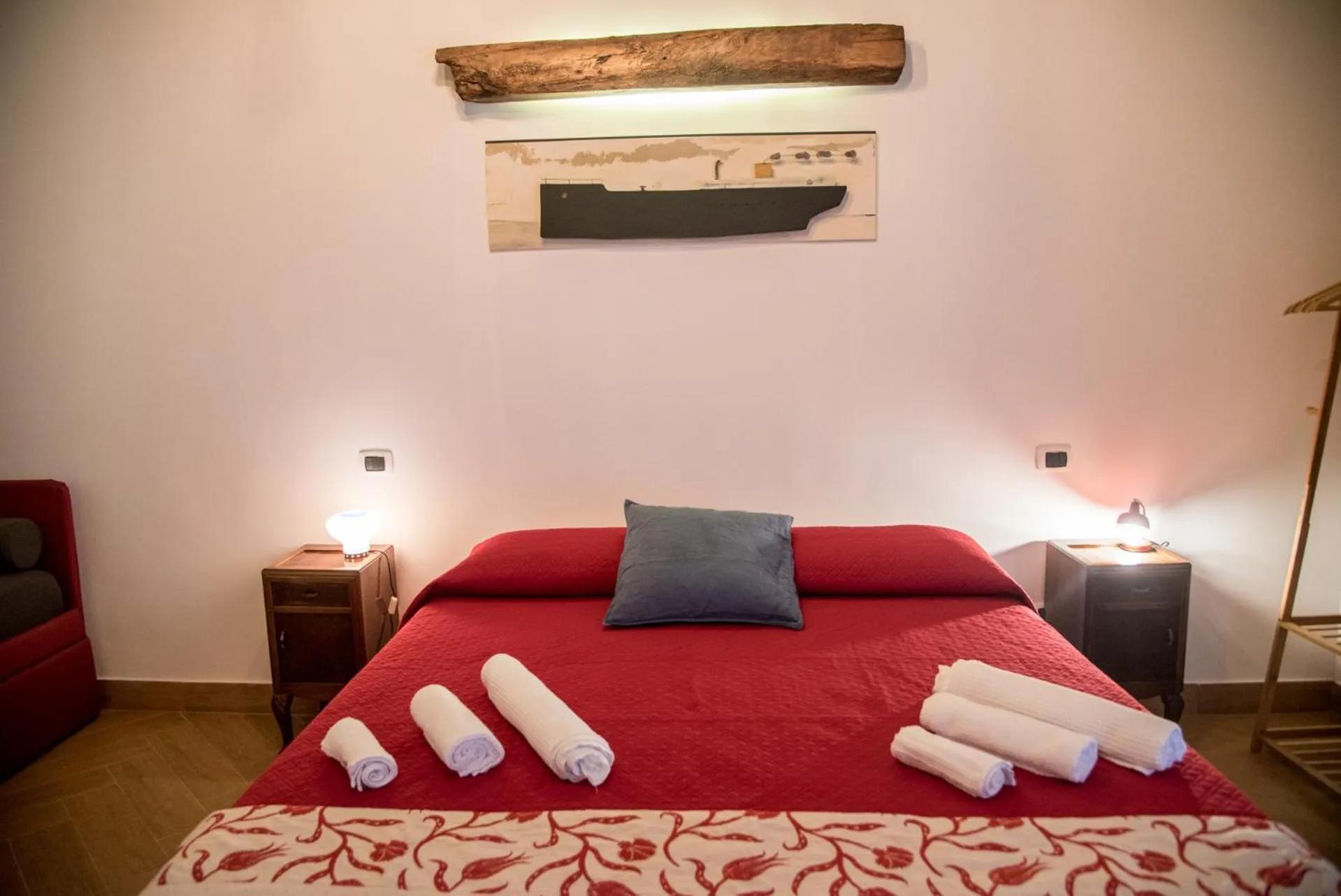 Bed in Guest Art Napoli