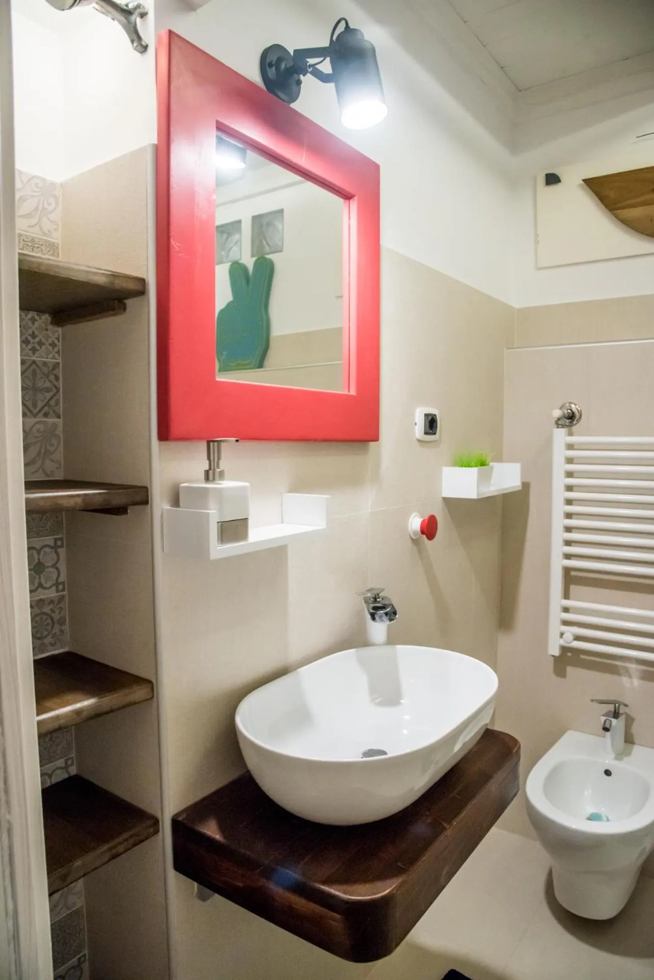 Bathroom in Guest Art Napoli