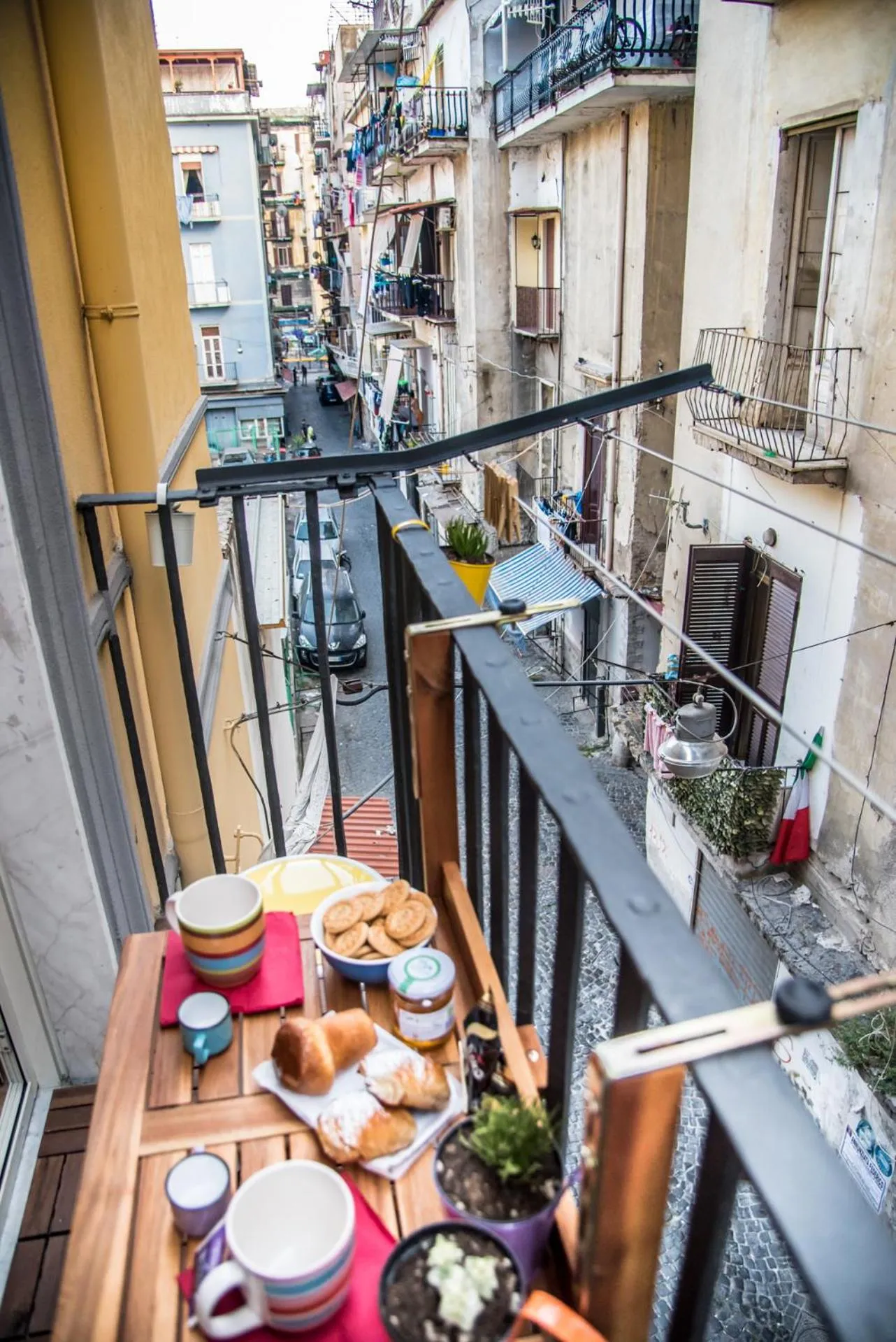 People in Guest Art Napoli