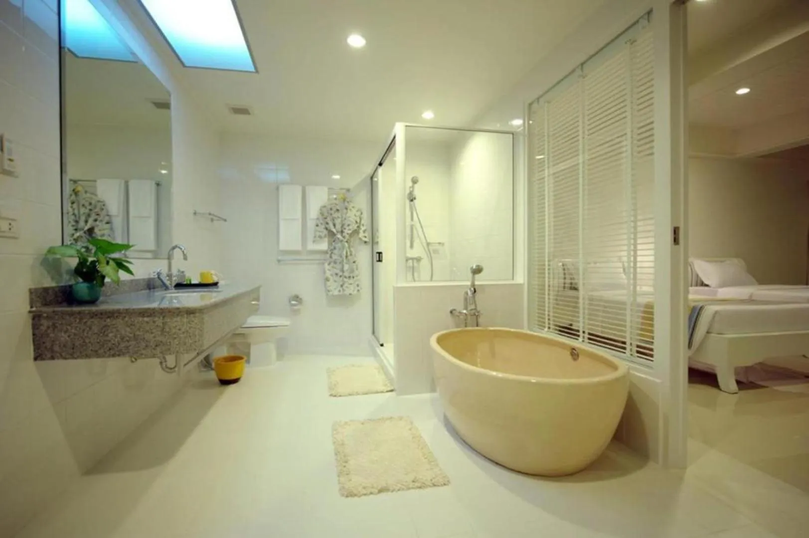 Shower in Cera Resort @ Cha-am