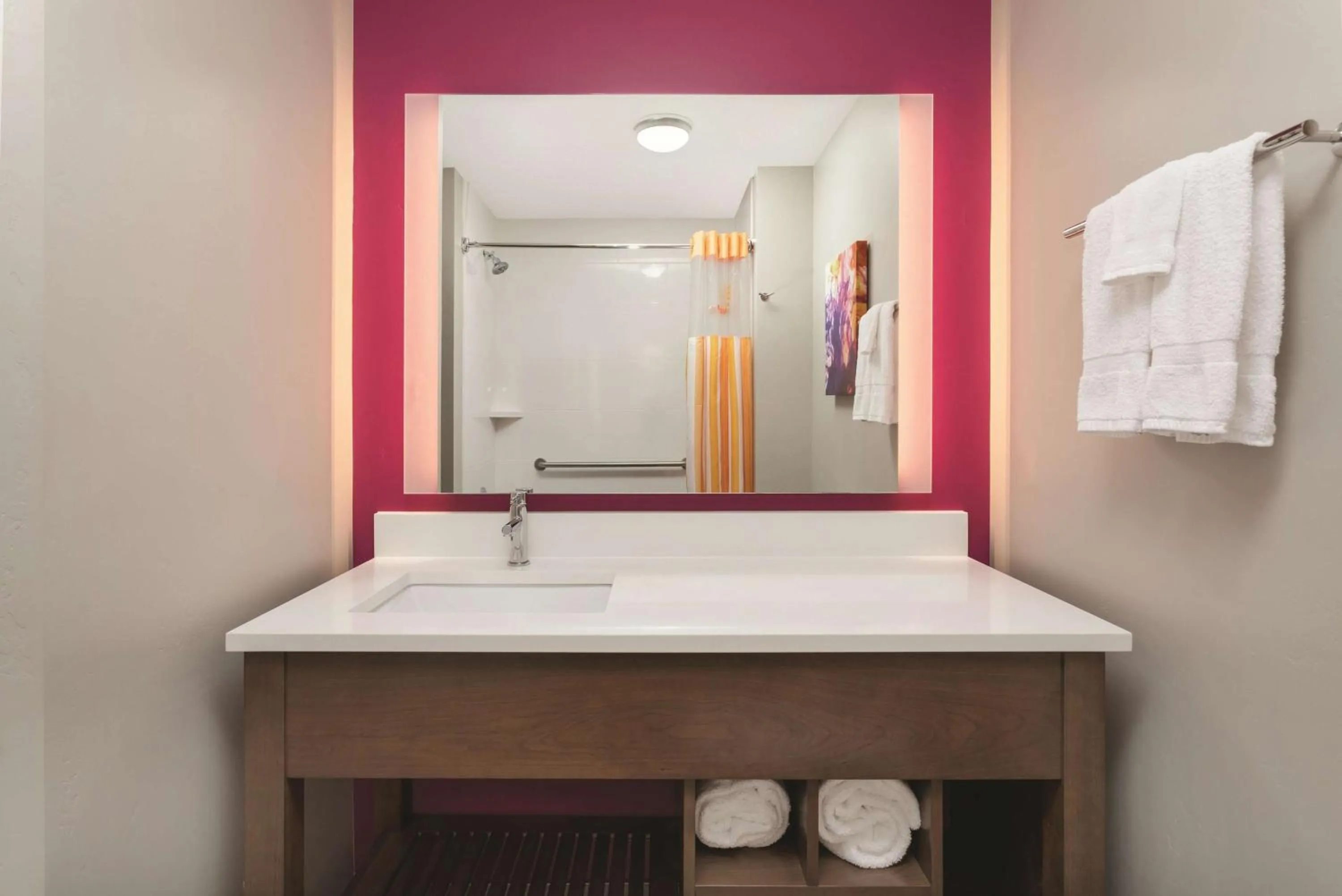 Photo of the whole room in La Quinta by Wyndham South Jordan